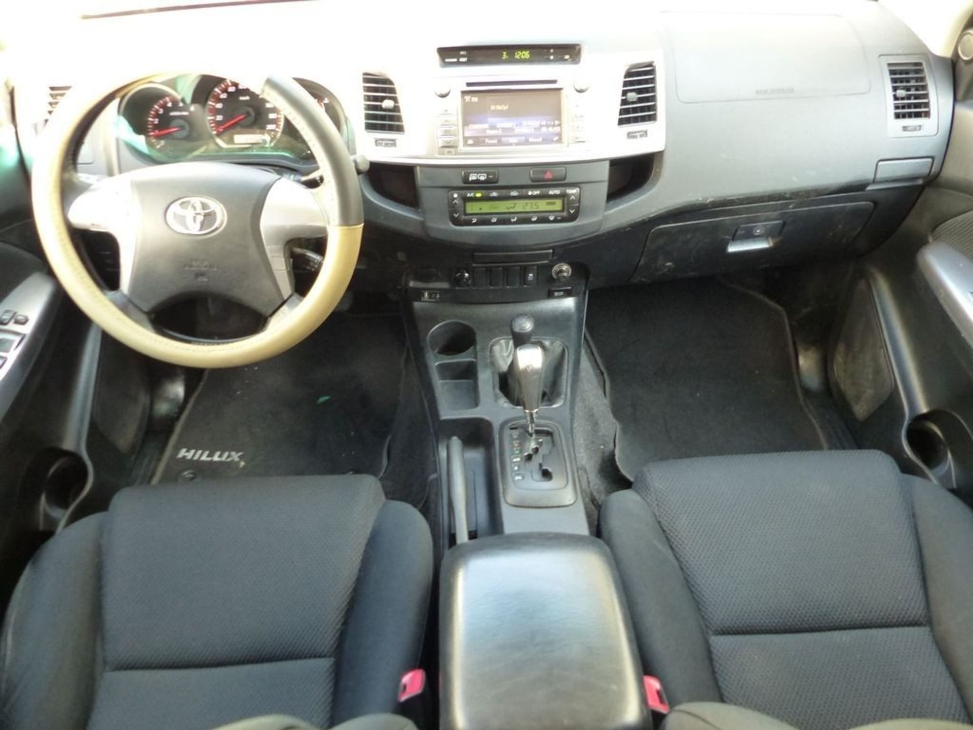 Toyota Hilux