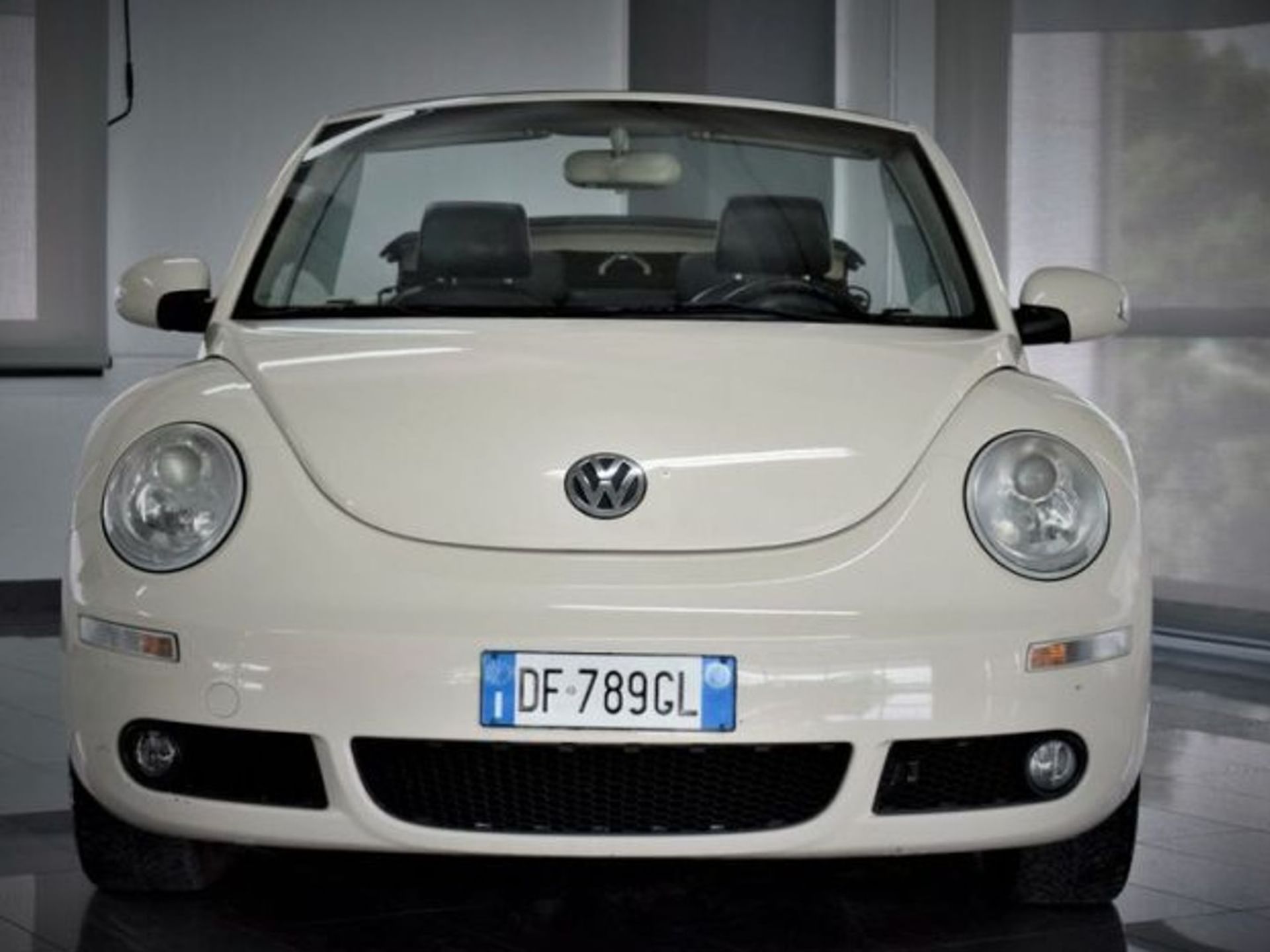 Volkswagen New Beetle