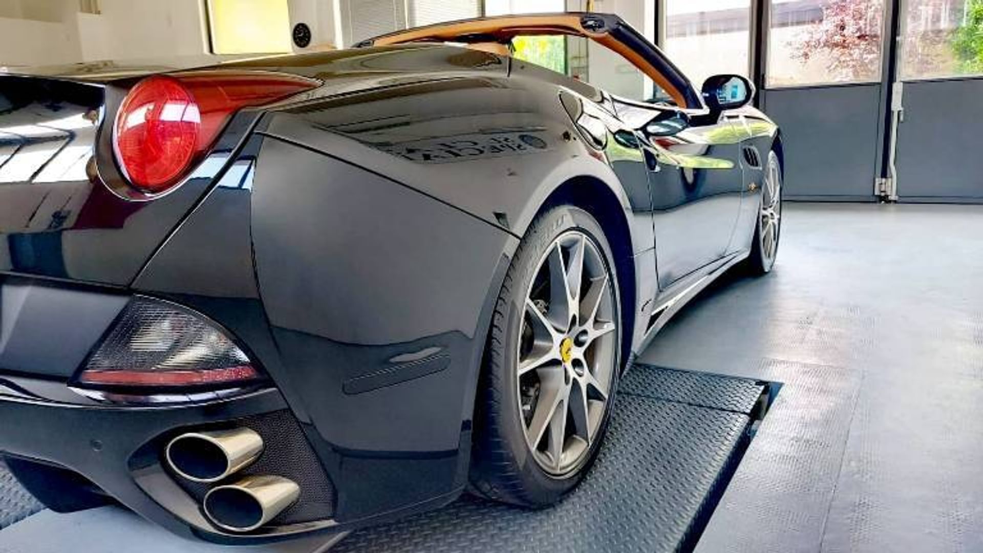 Ferrari California