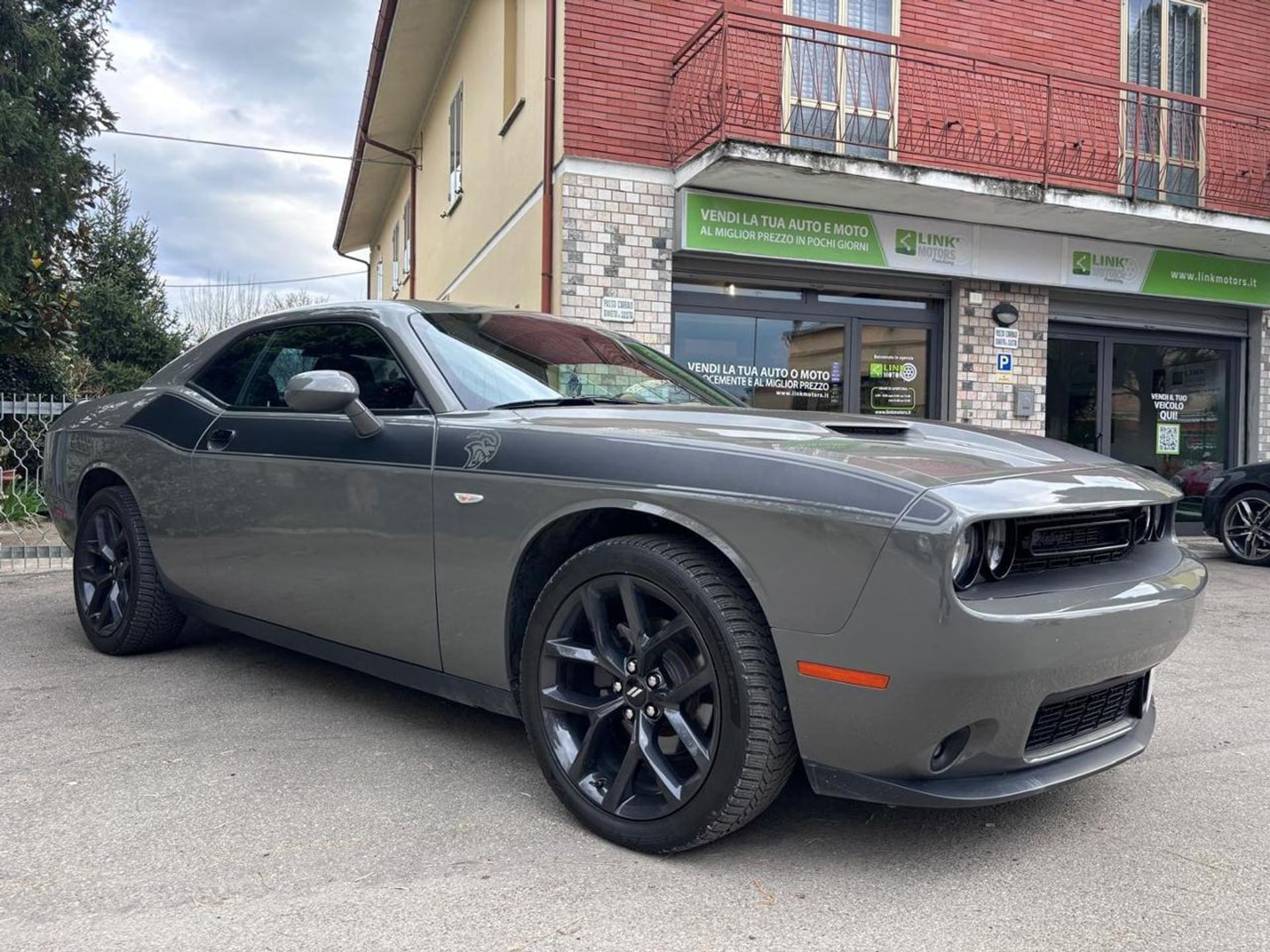 Dodge Challenger
