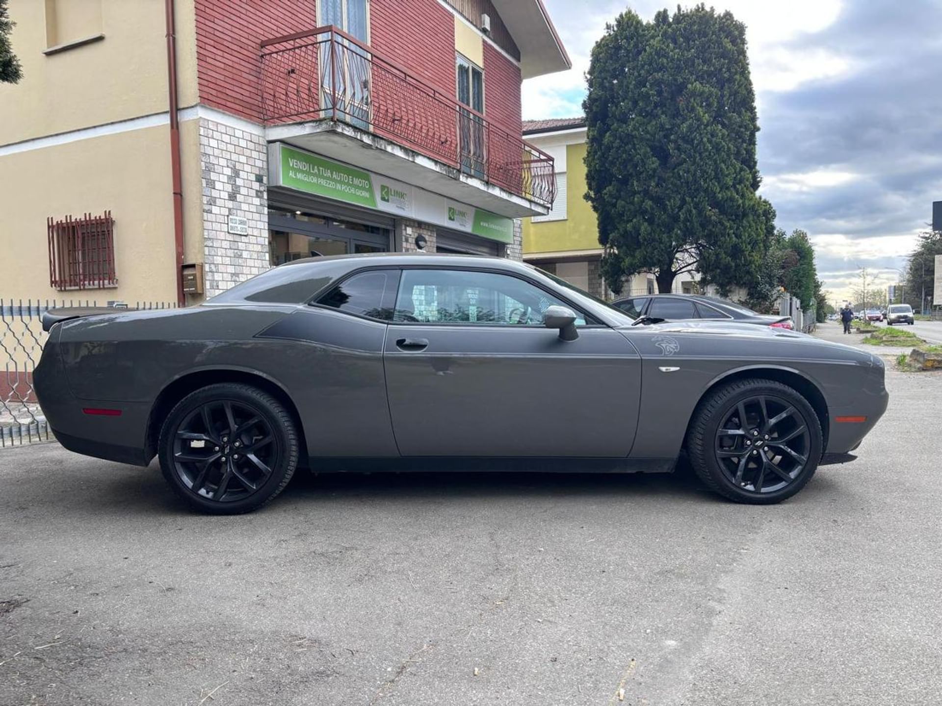 Dodge Challenger