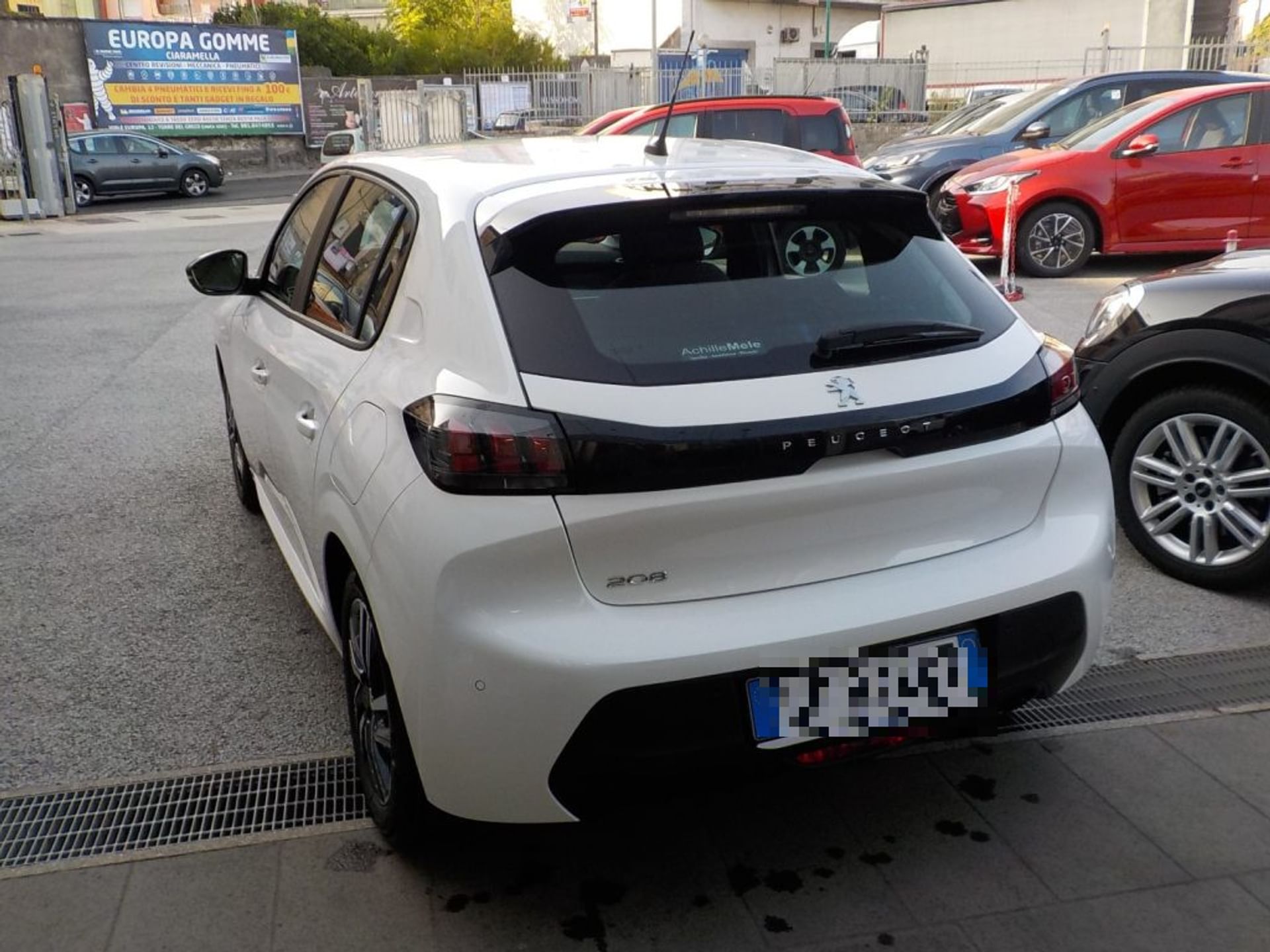 Peugeot 208