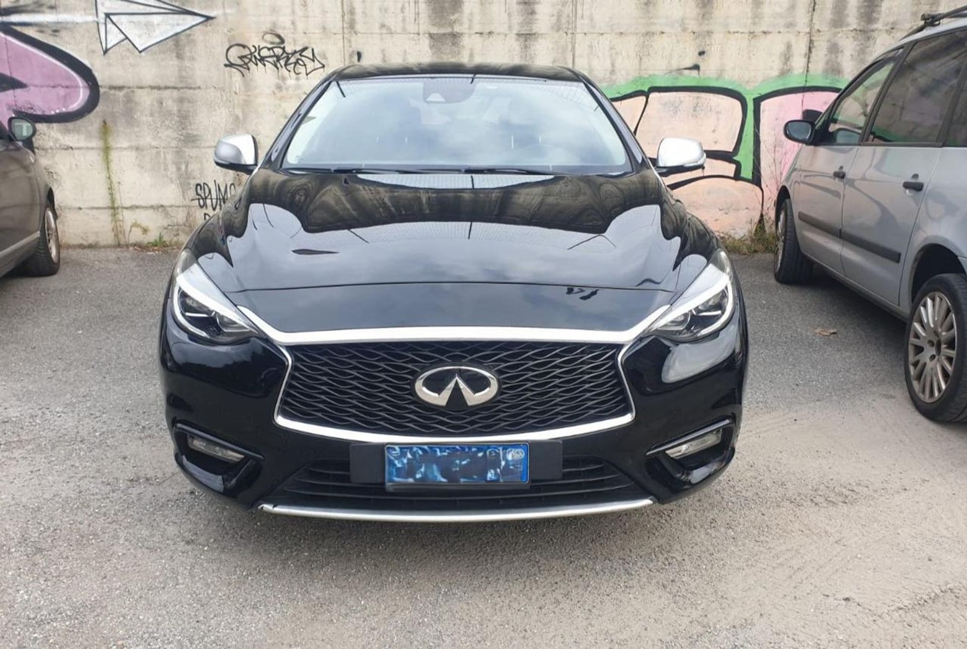 Infiniti Q30