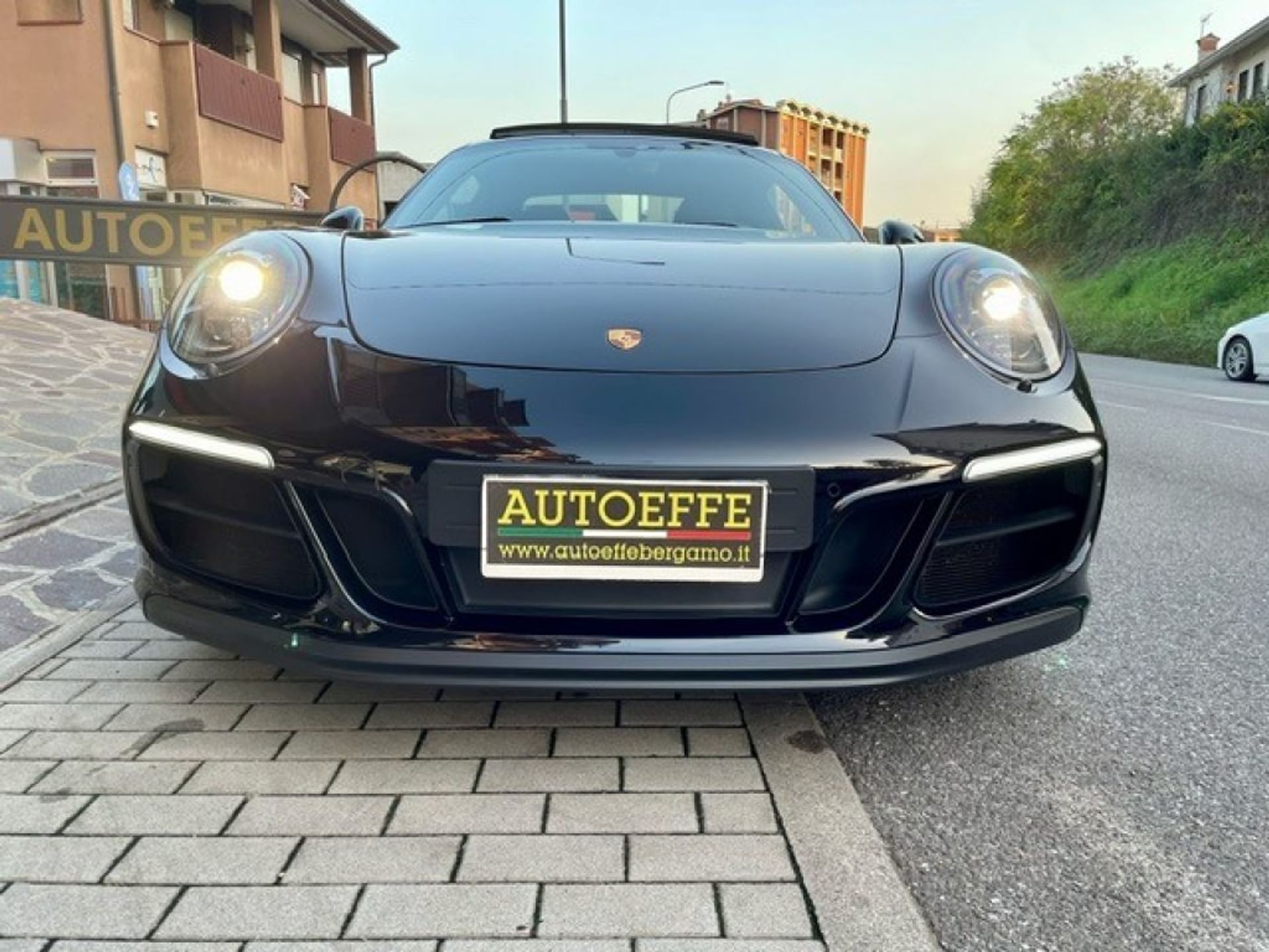 Porsche 911
