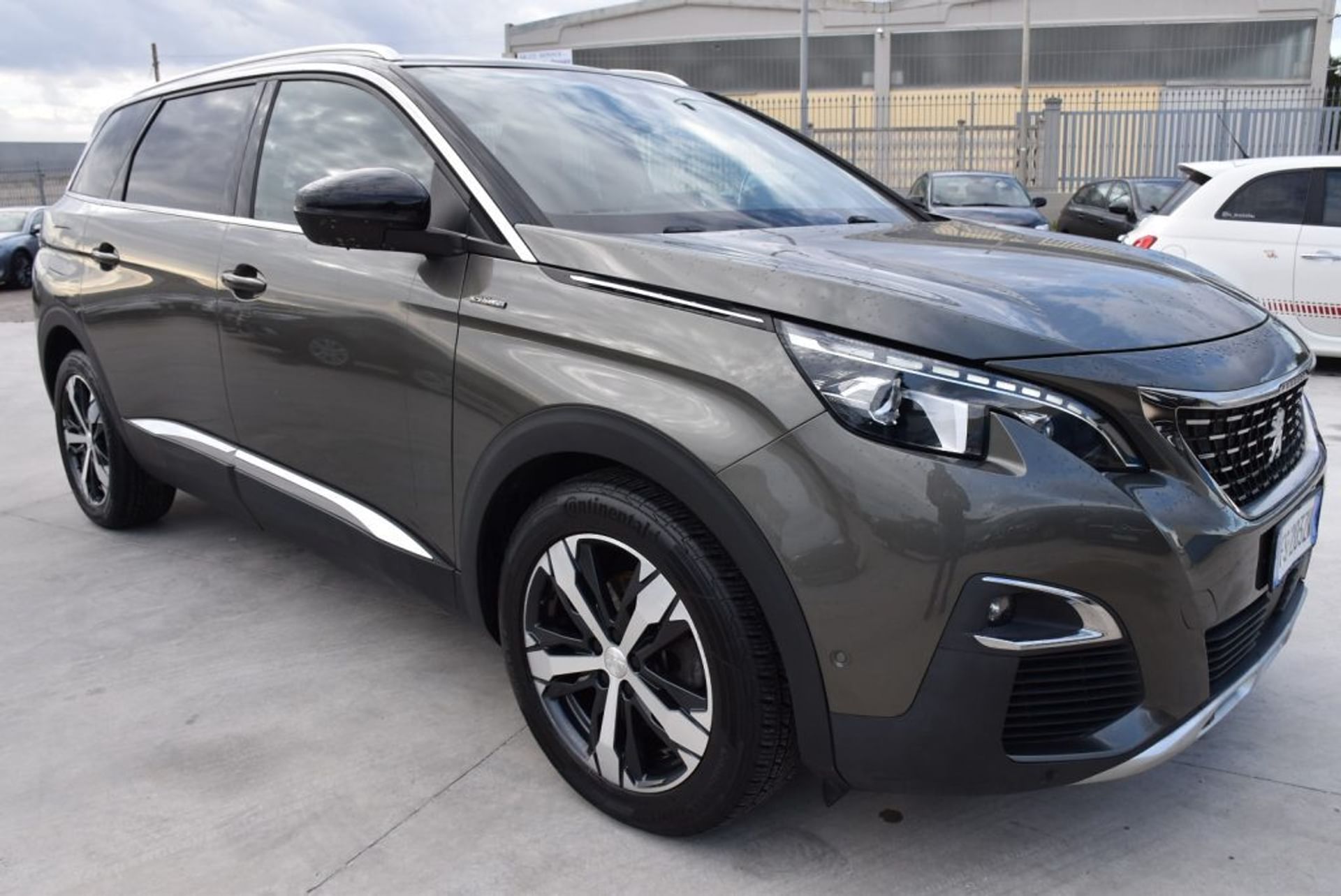 Peugeot 5008