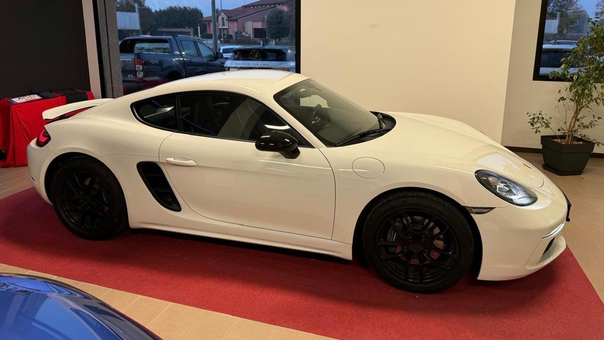 Porsche 718