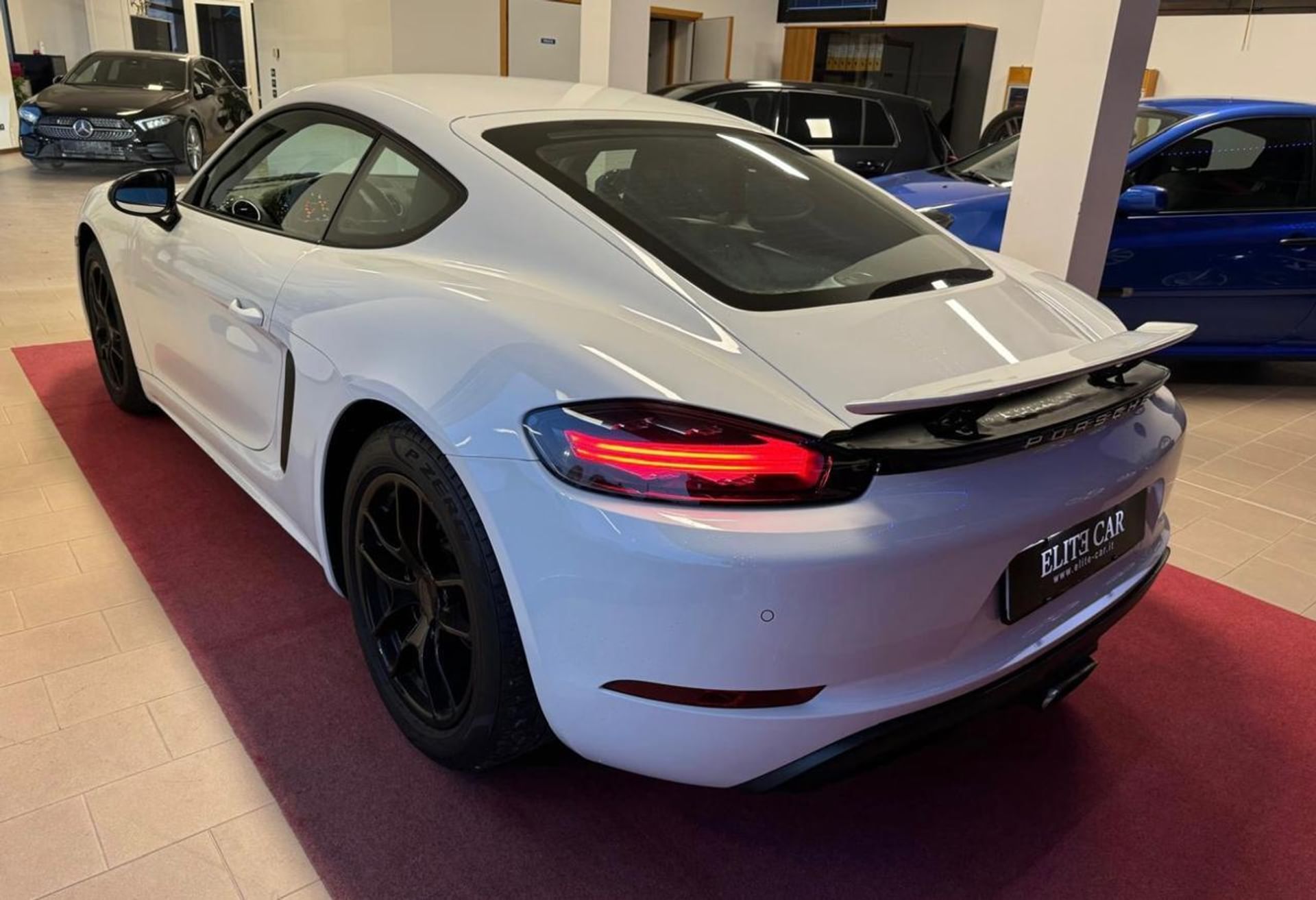 Porsche 718