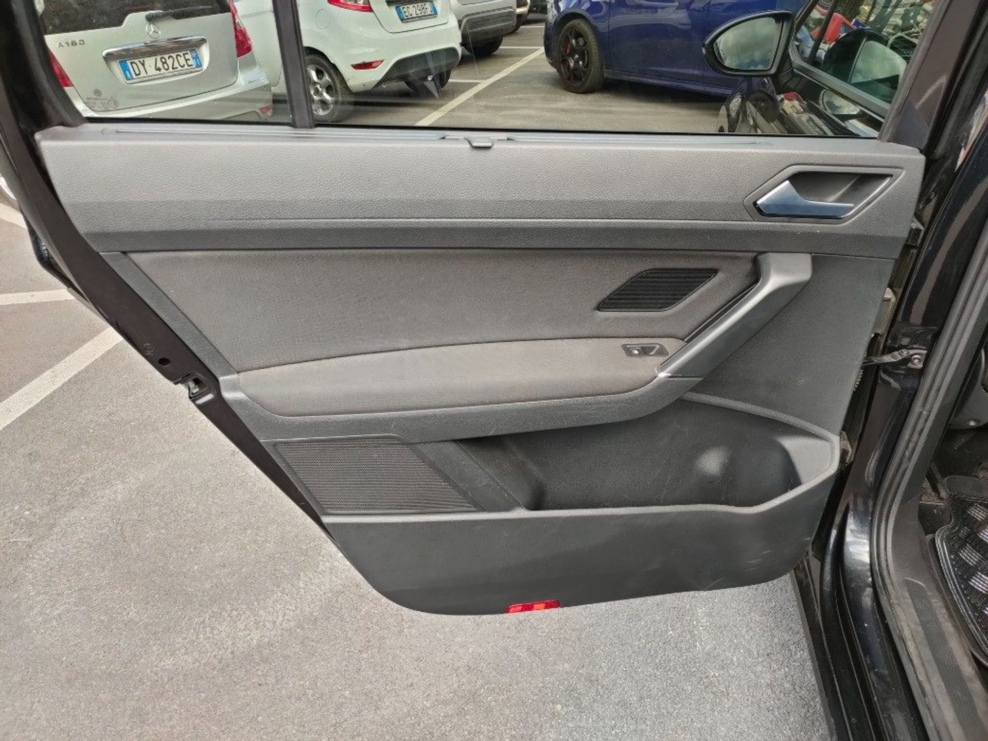 Volkswagen 1.6 TDI 115 CV - Interni porte