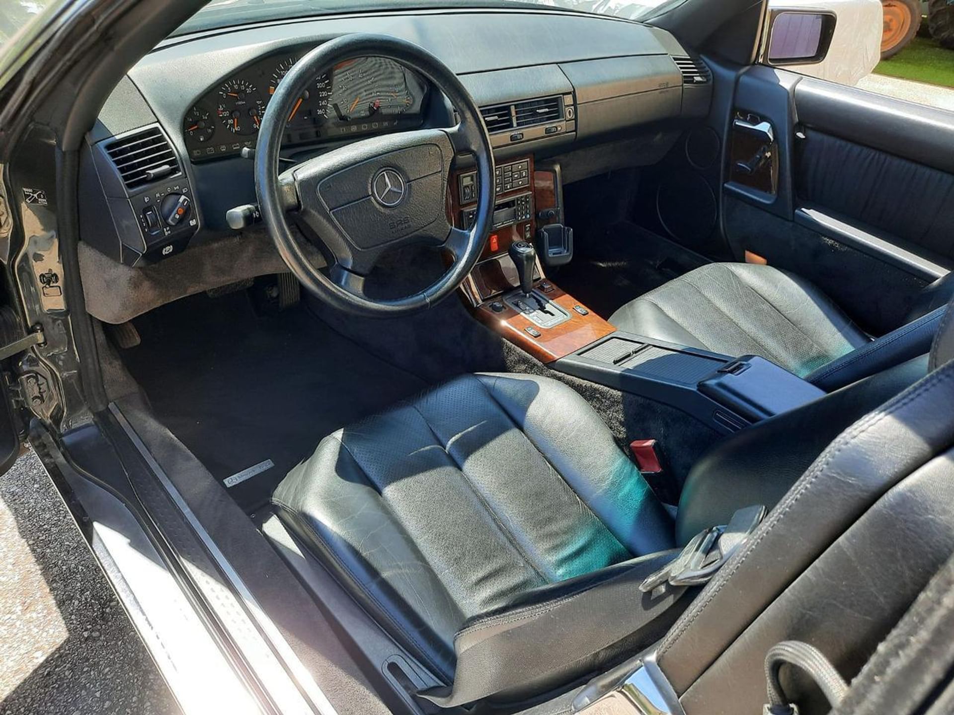 Mercedes-Benz SL