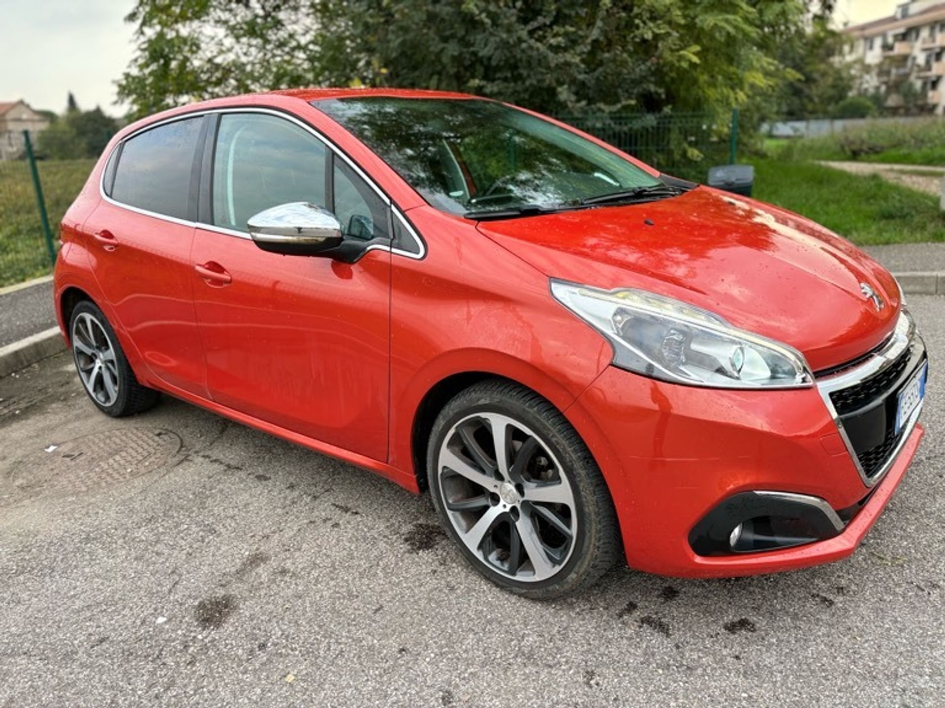 Peugeot 208
