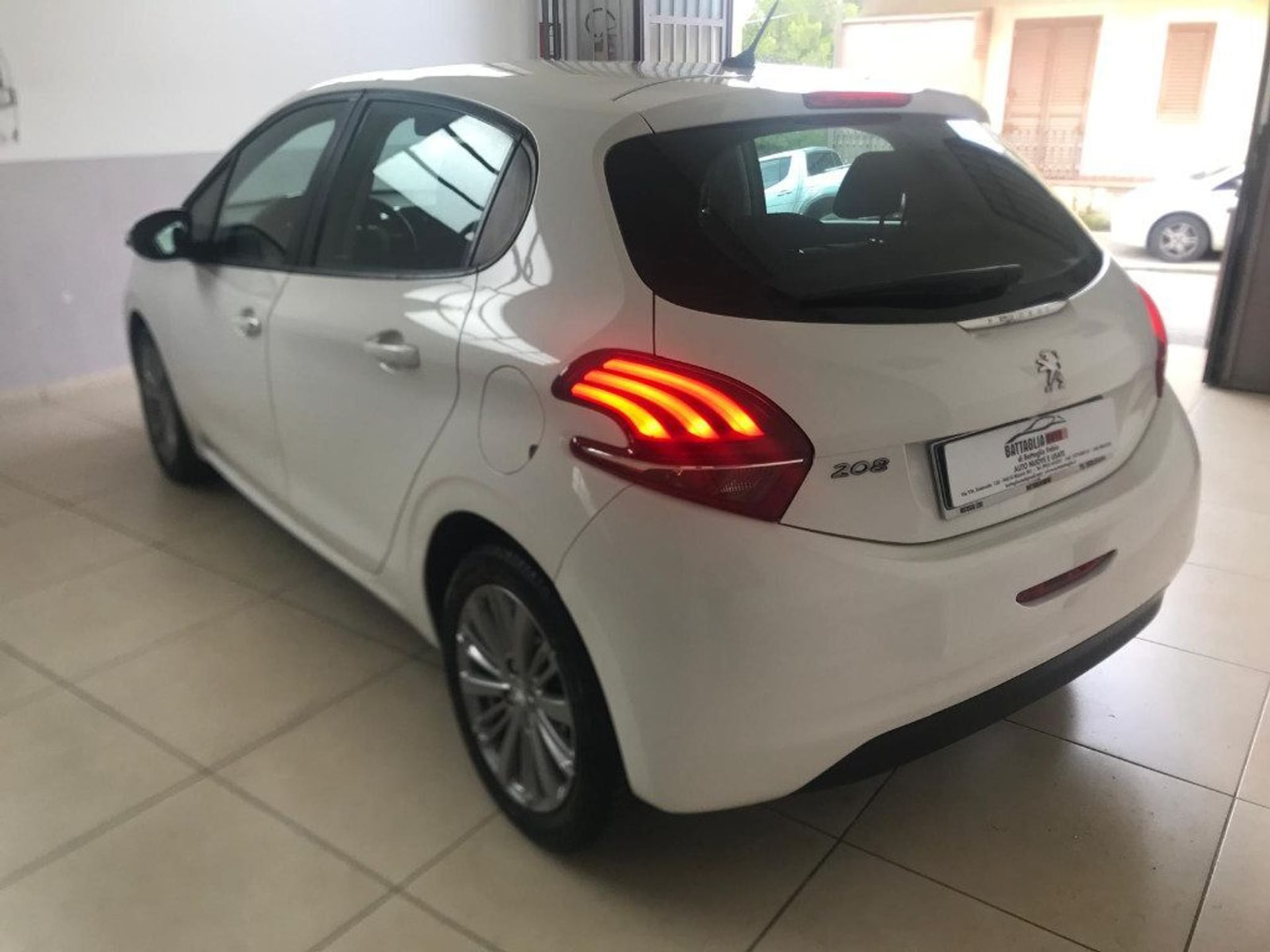 Peugeot 208