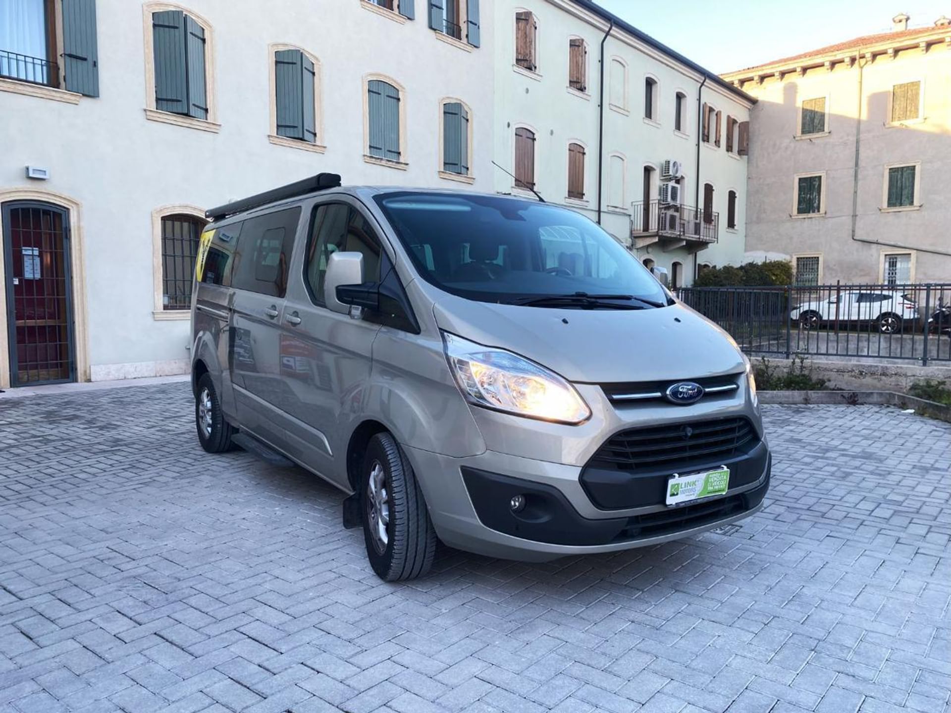Ford Tourneo Custom