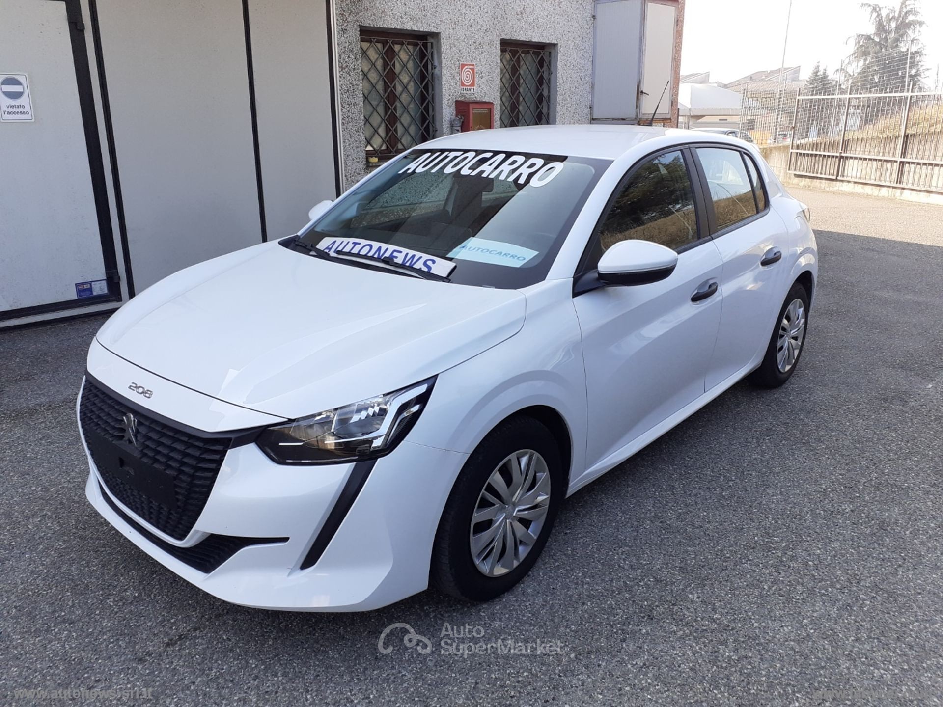 Peugeot 208