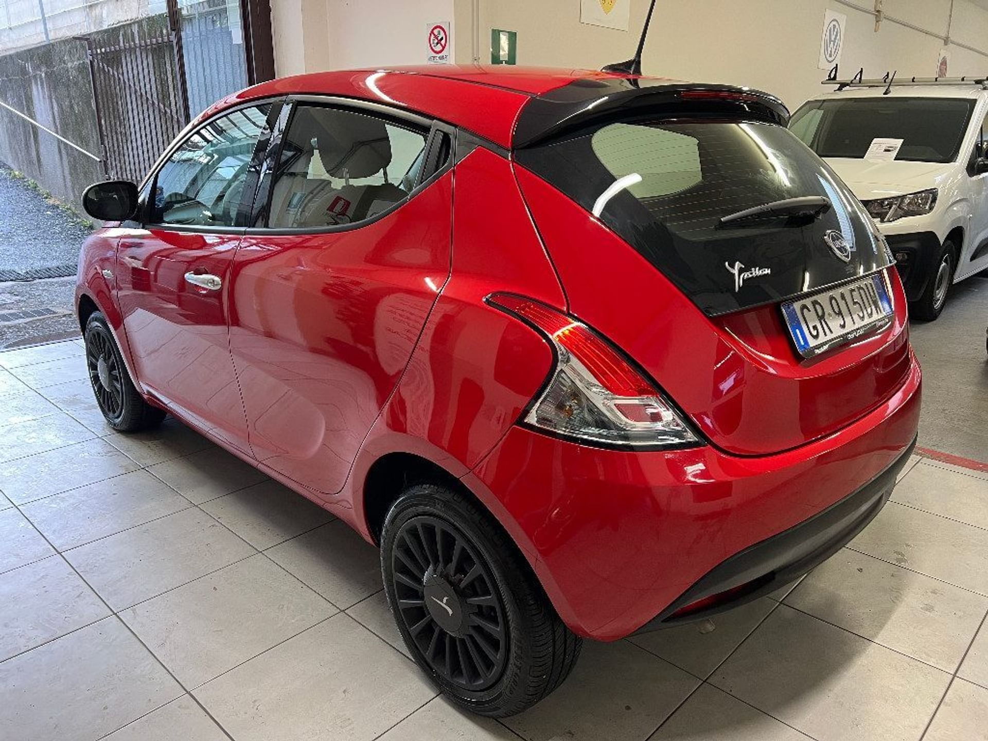 Lancia Ypsilon