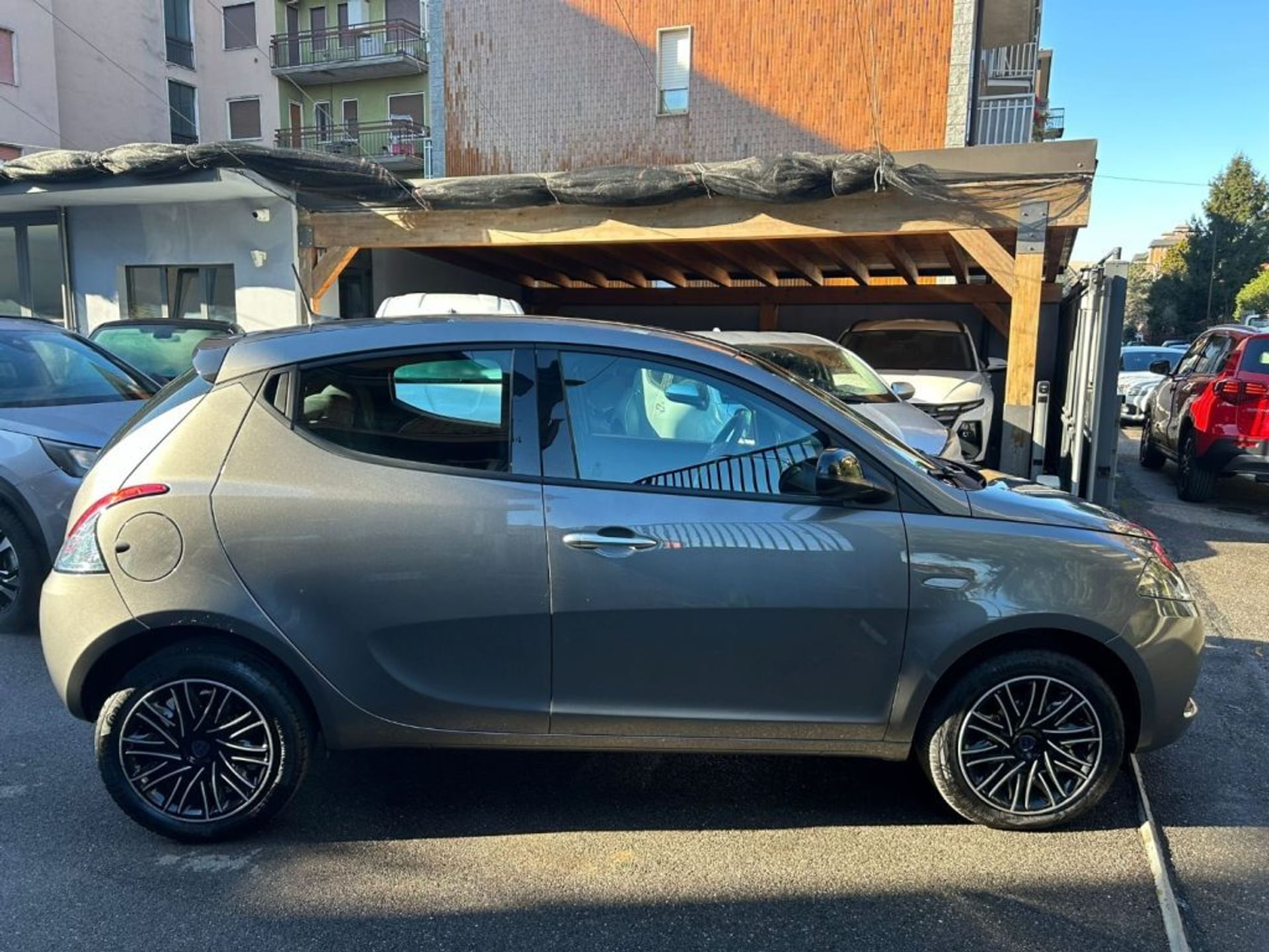 Lancia Ypsilon