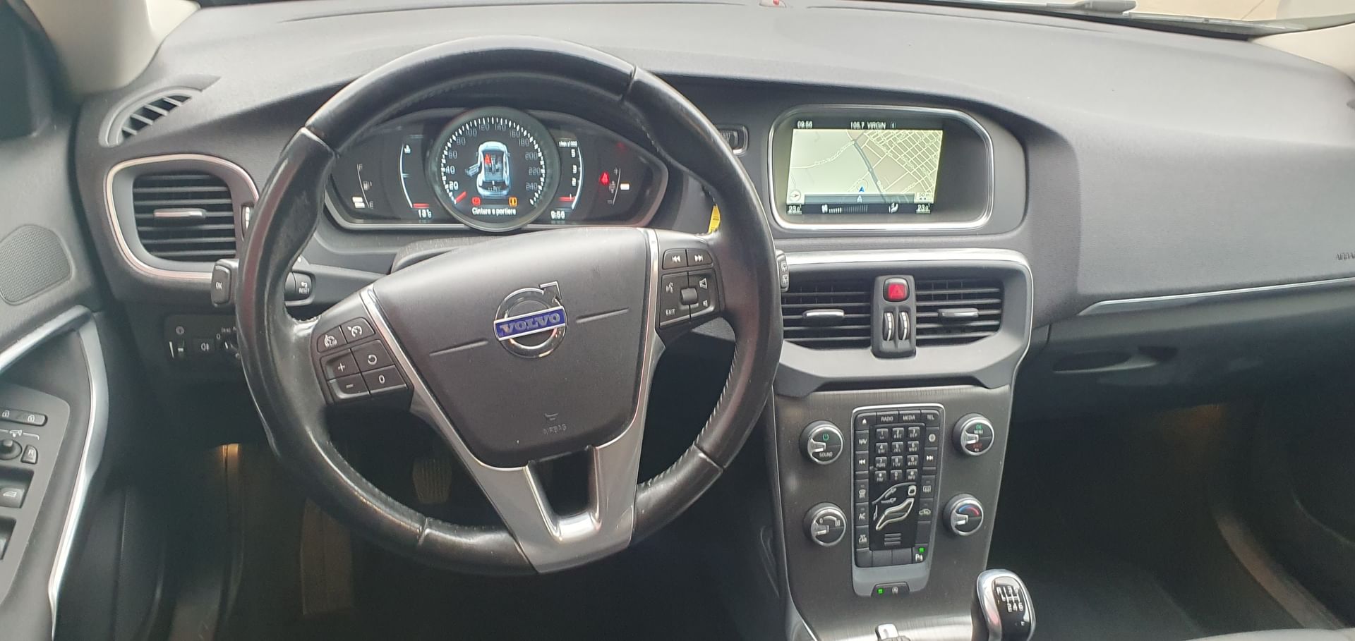 Volvo V40