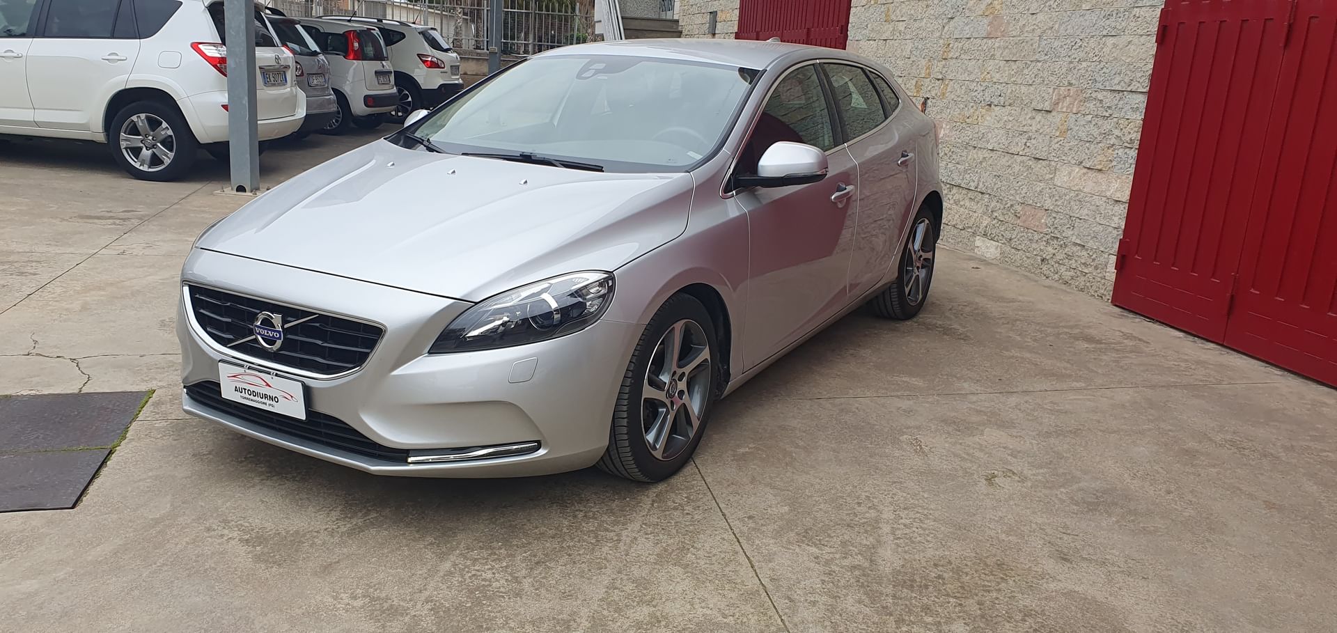 Volvo V40