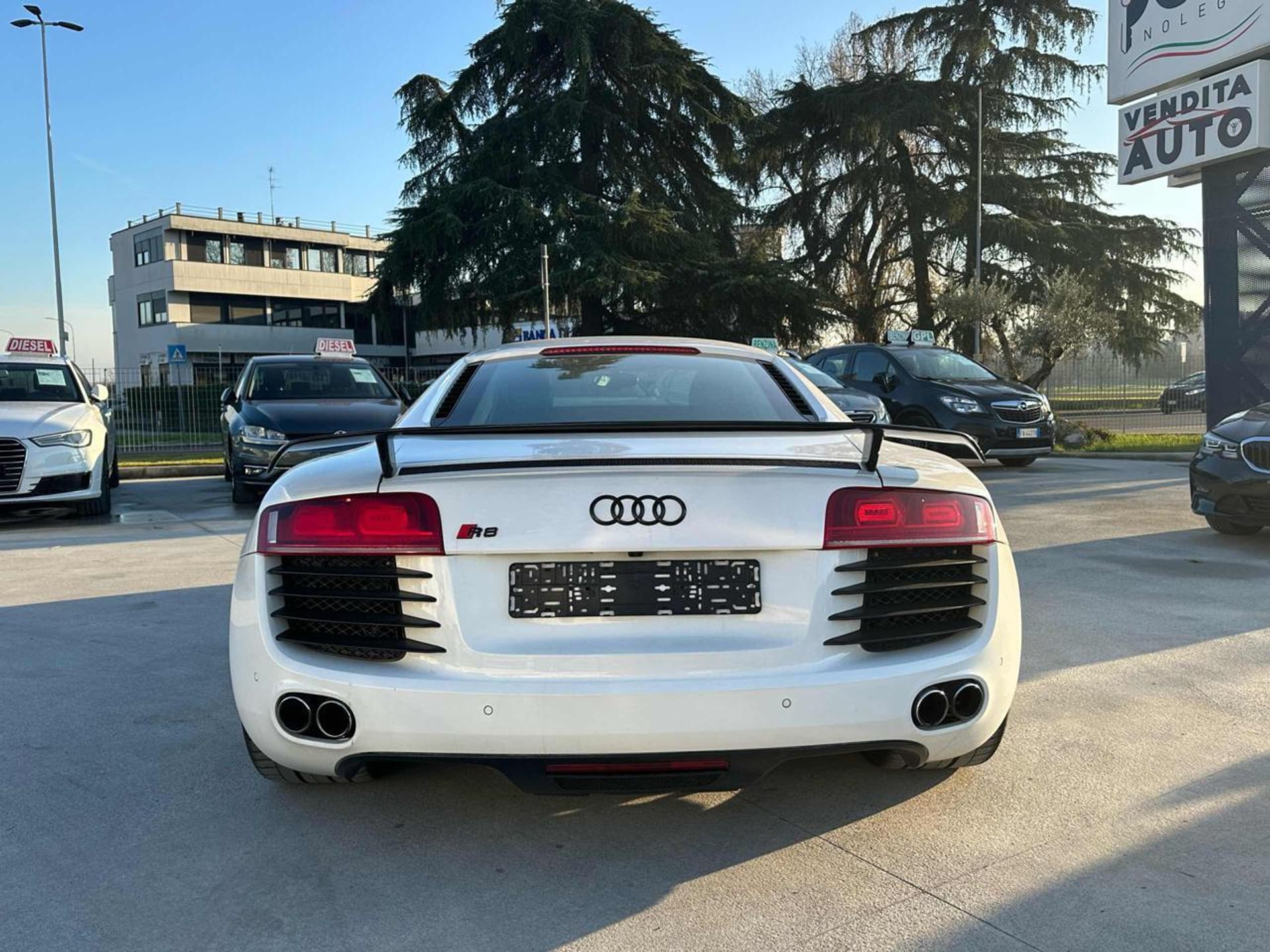 Audi R8