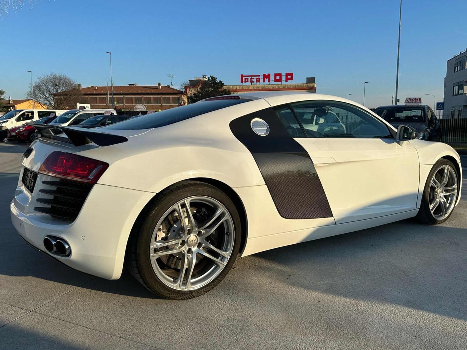 Audi R8