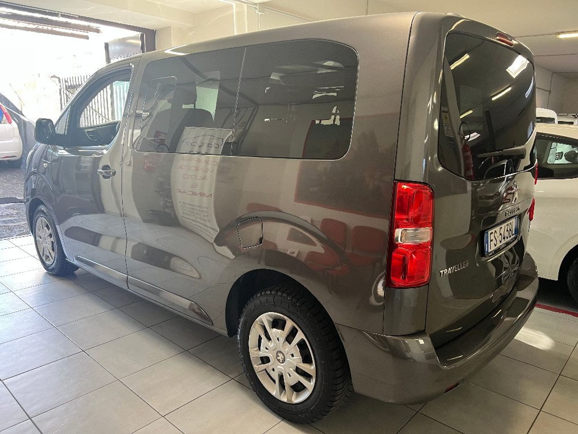 Peugeot Traveller