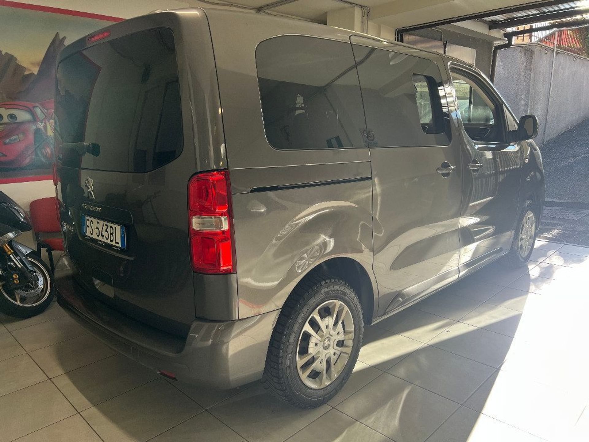 Peugeot Traveller