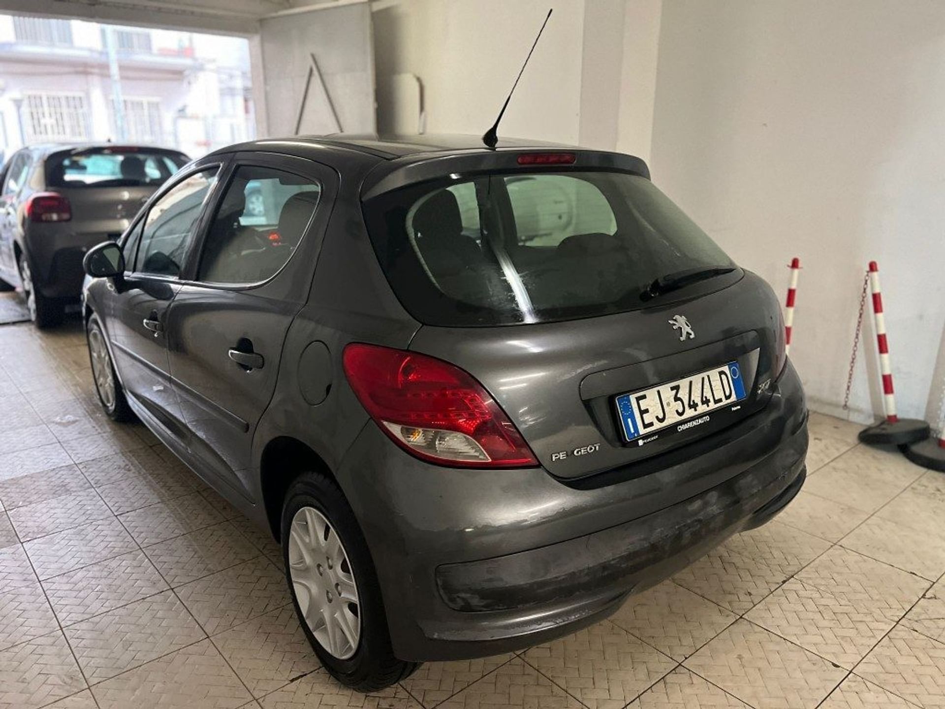 Peugeot 207