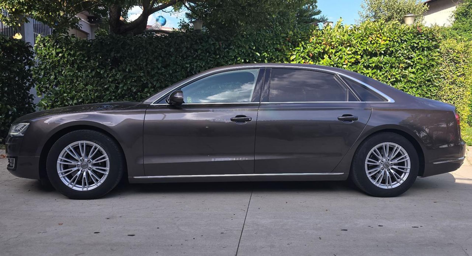 Audi A8