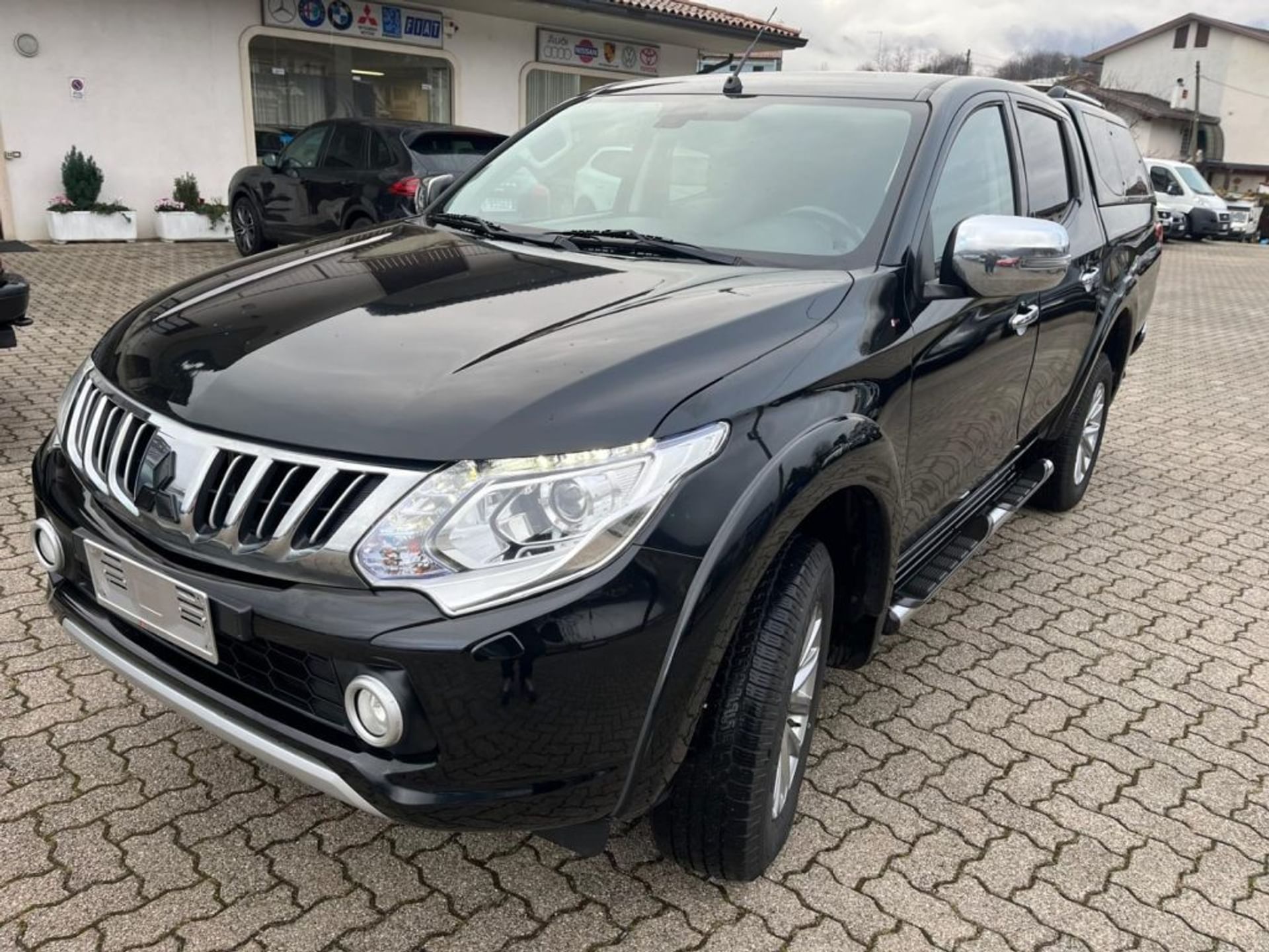 Mitsubishi L200