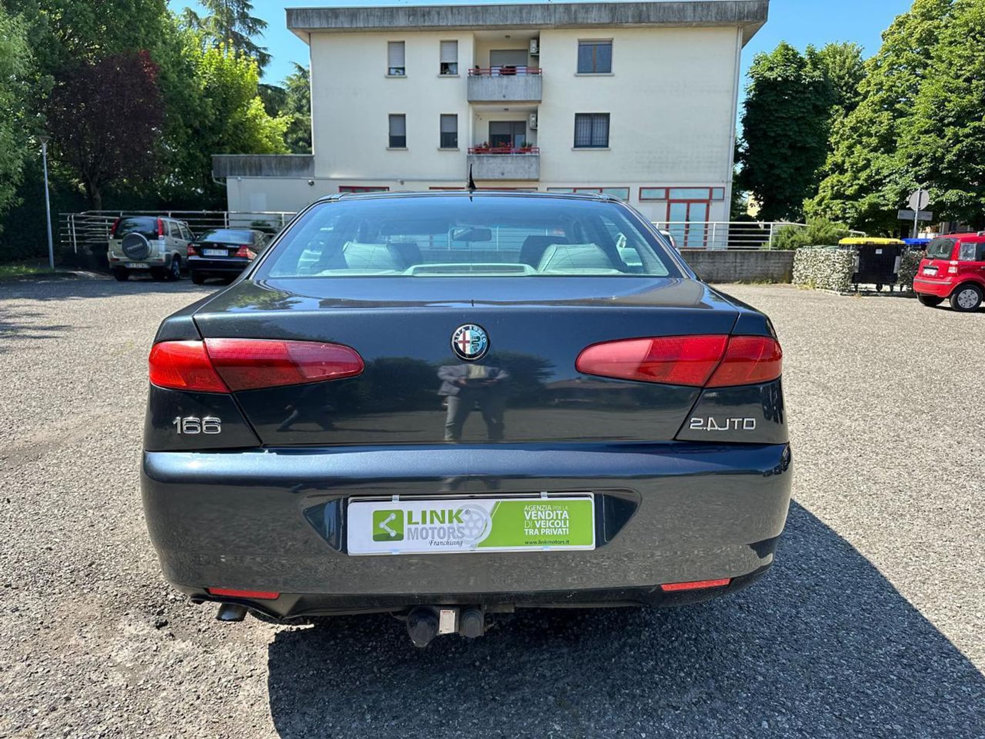 Alfa Romeo 166