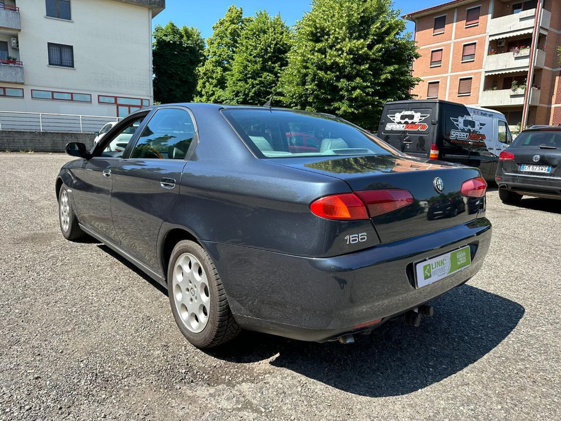 Alfa Romeo 166