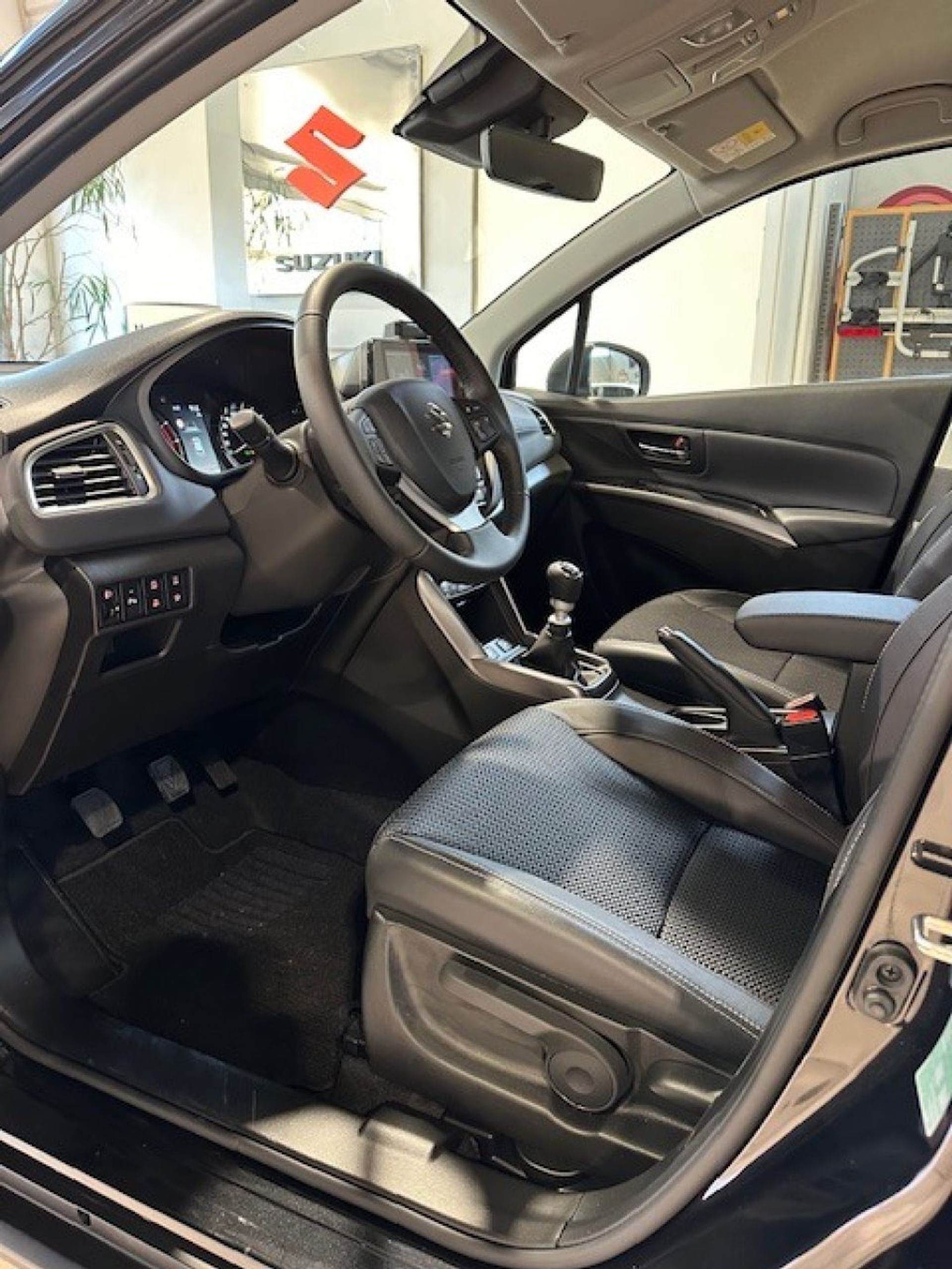 Suzuki S-Cross
