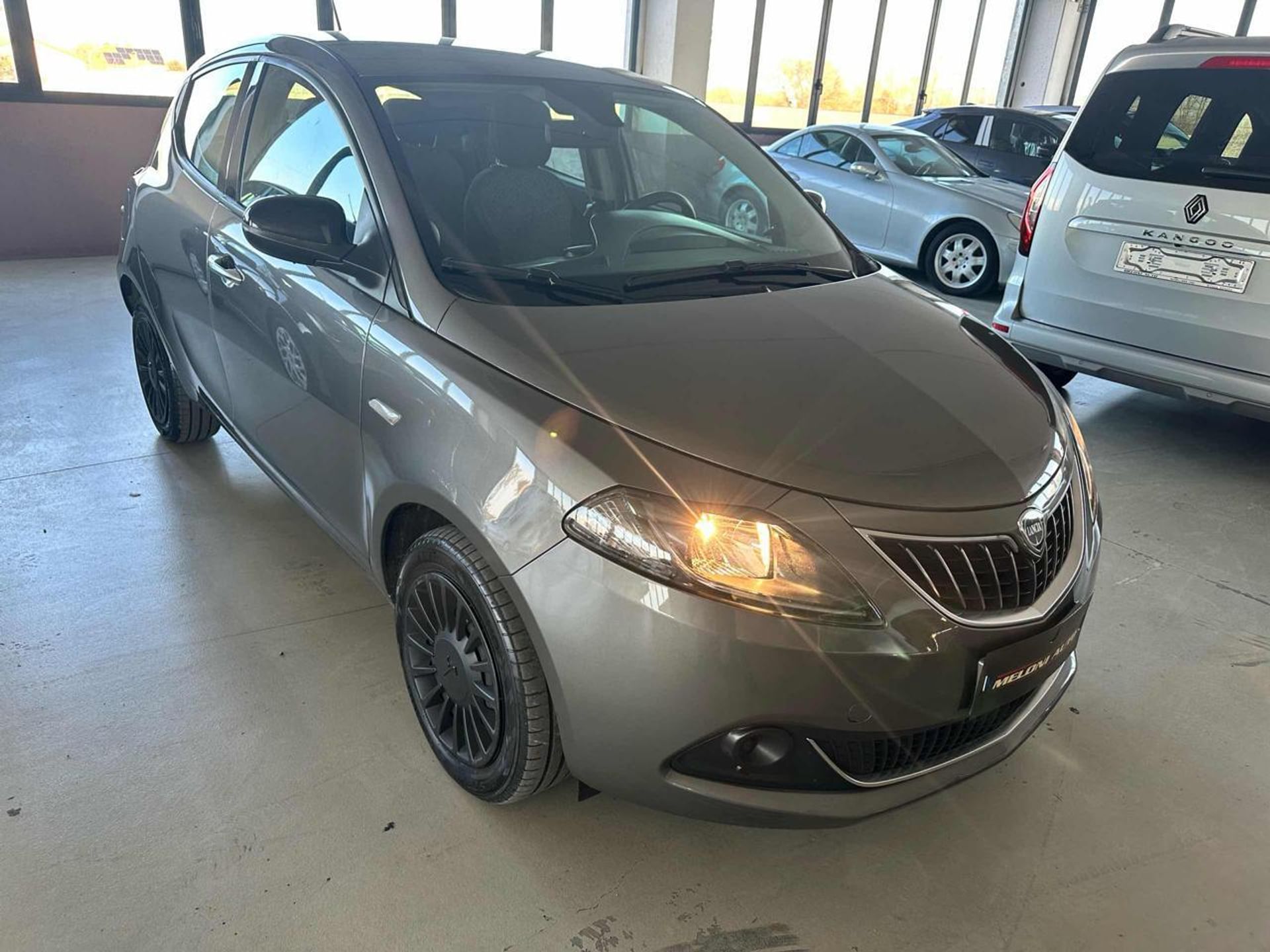 Lancia Ypsilon