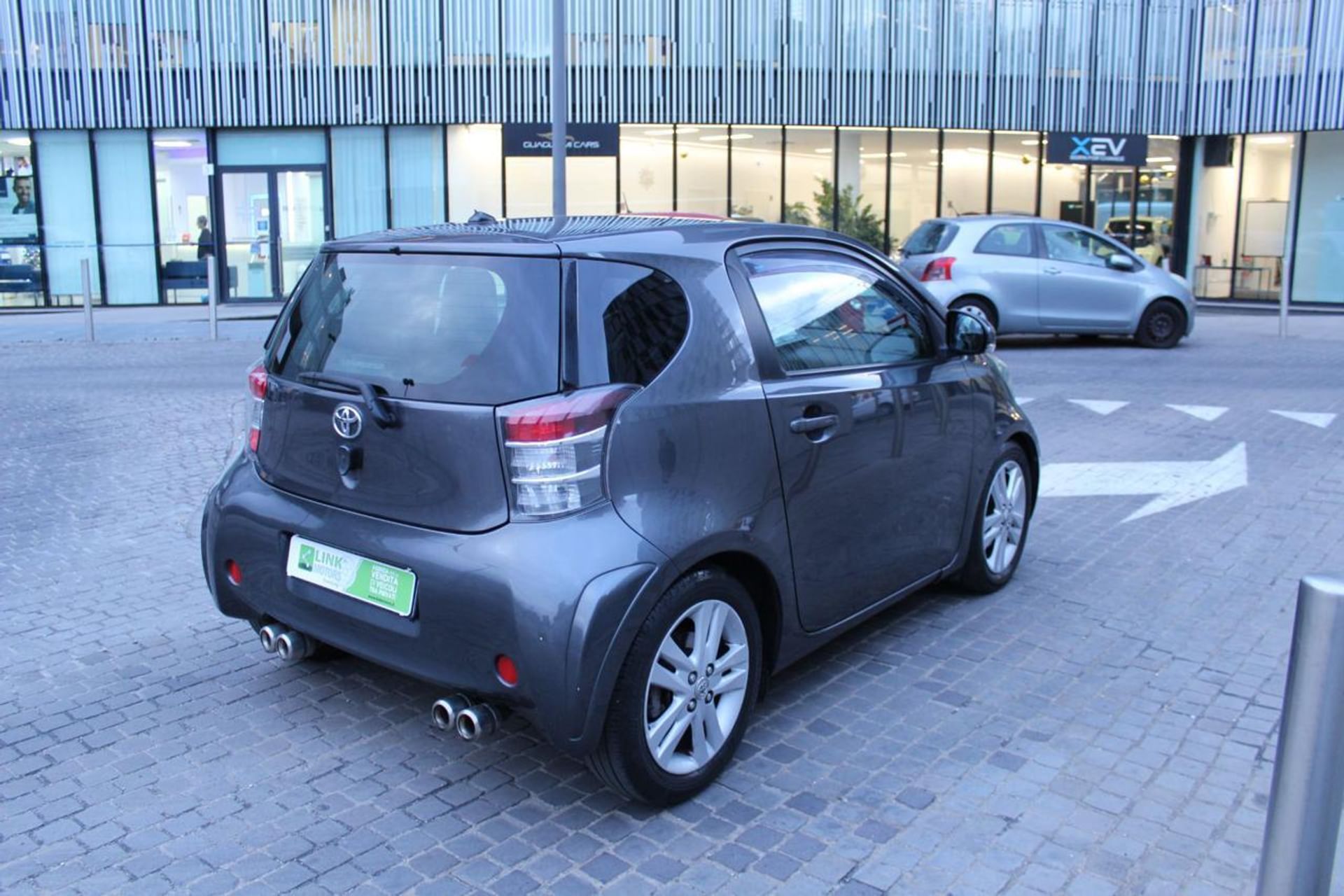 Toyota iQ