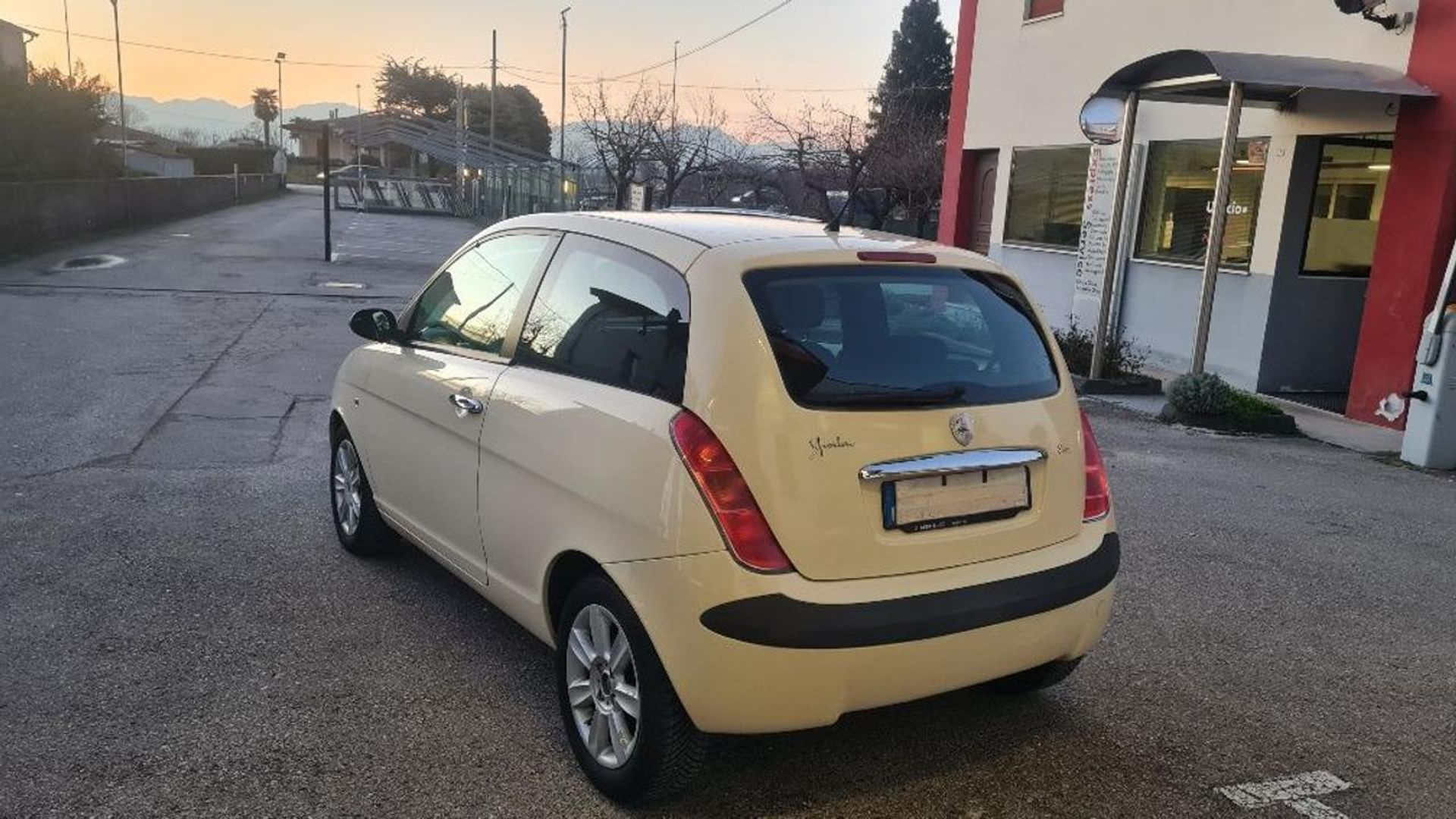 Lancia Ypsilon