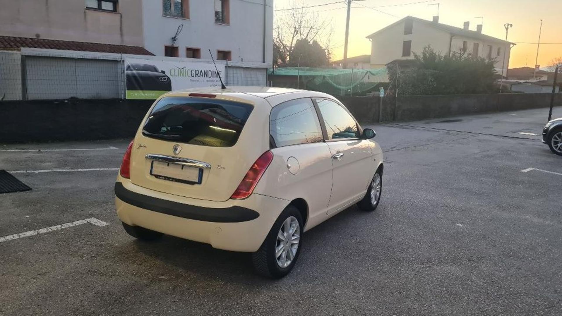 Lancia Ypsilon