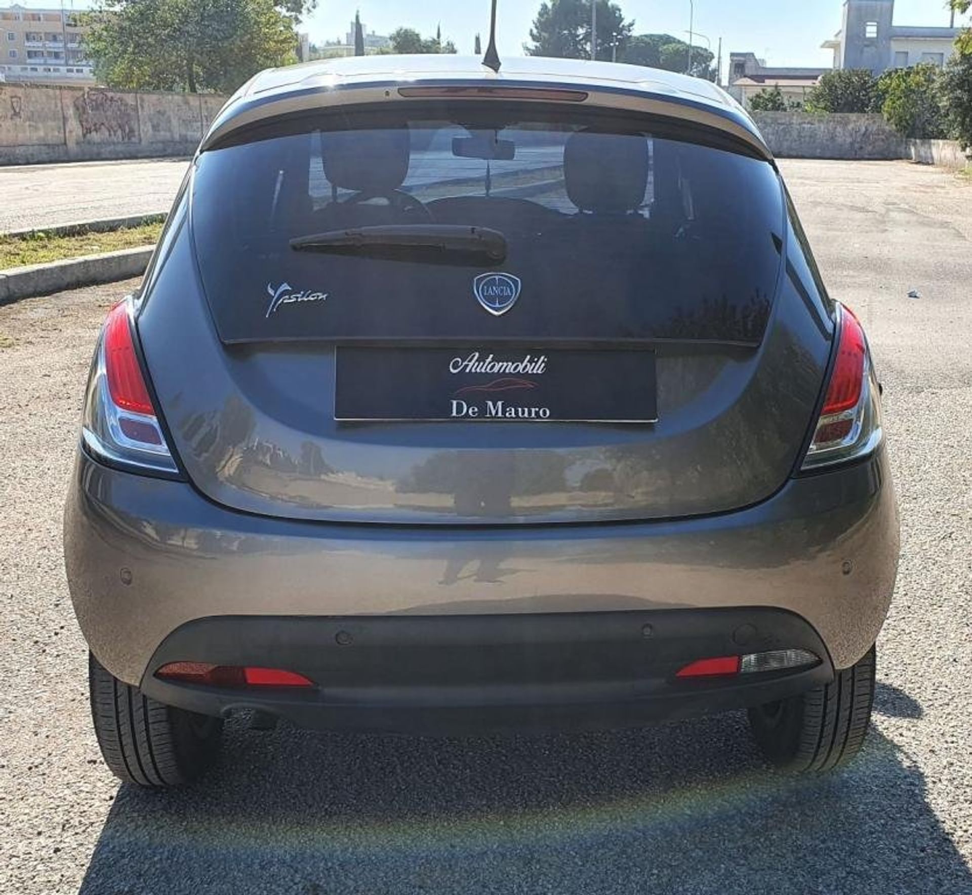Lancia Ypsilon