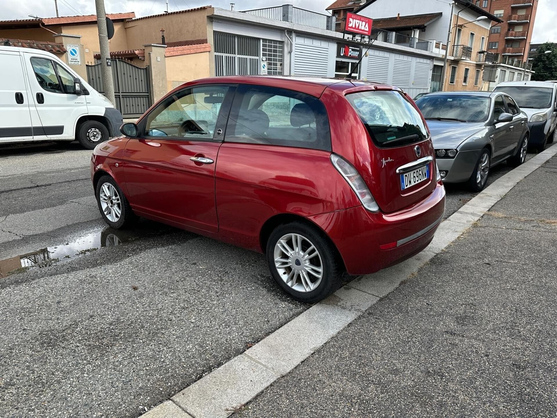 Lancia Ypsilon