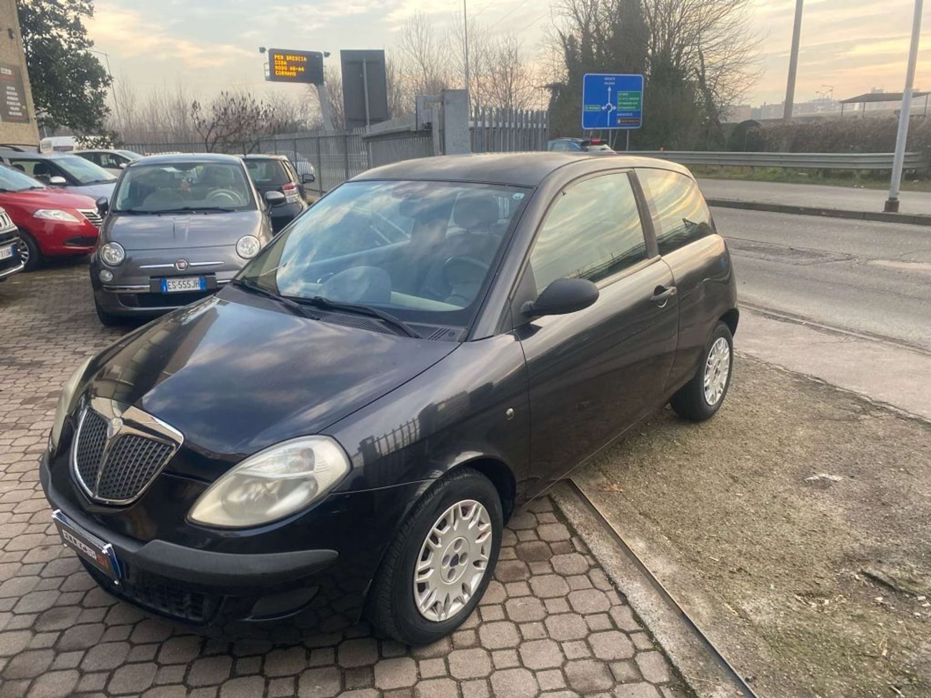 Lancia Ypsilon