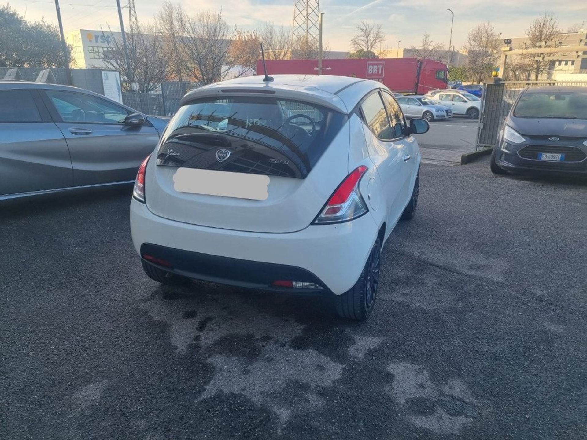 Lancia Ypsilon