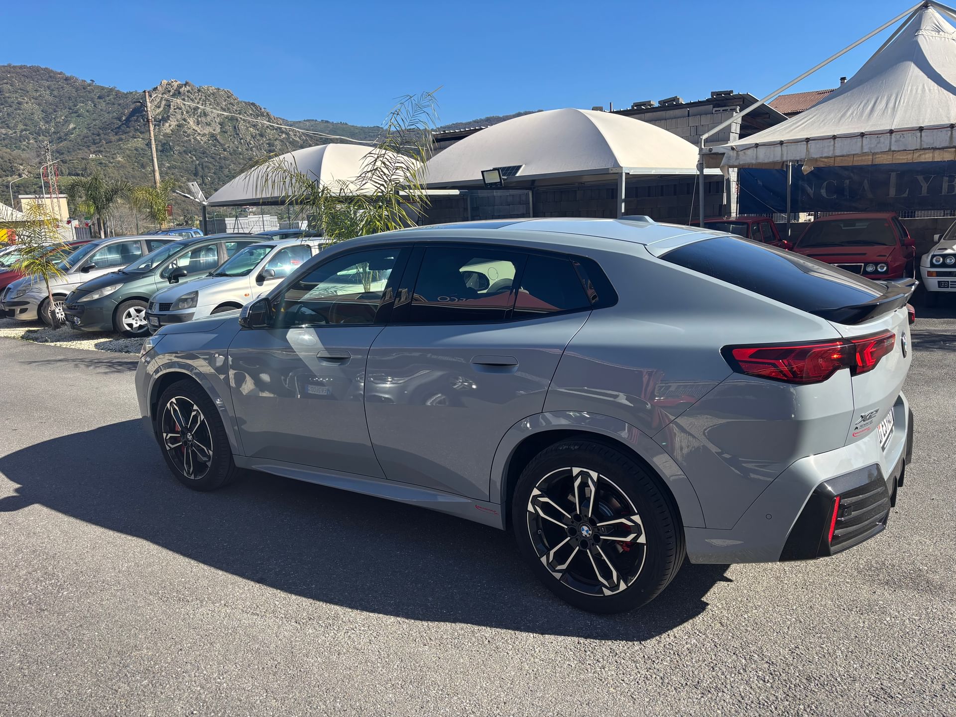 BMW iX2