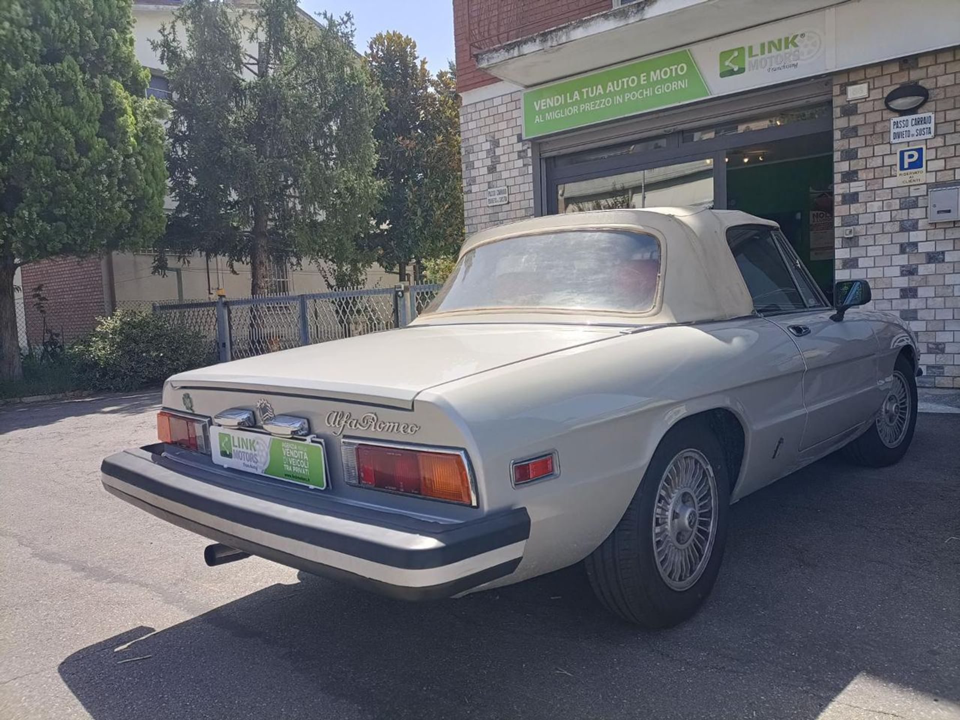 Alfa Romeo Spider