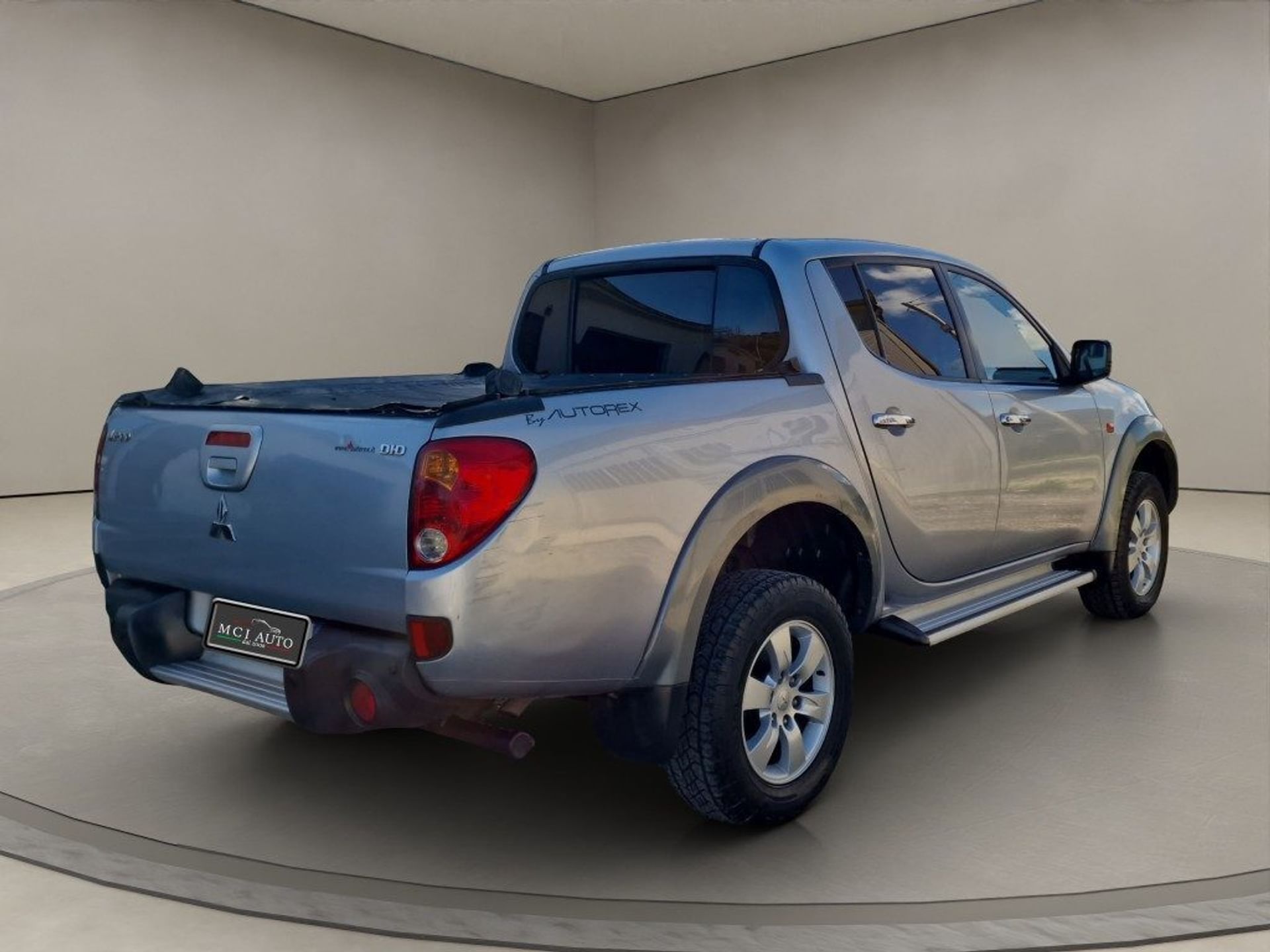 Mitsubishi L200
