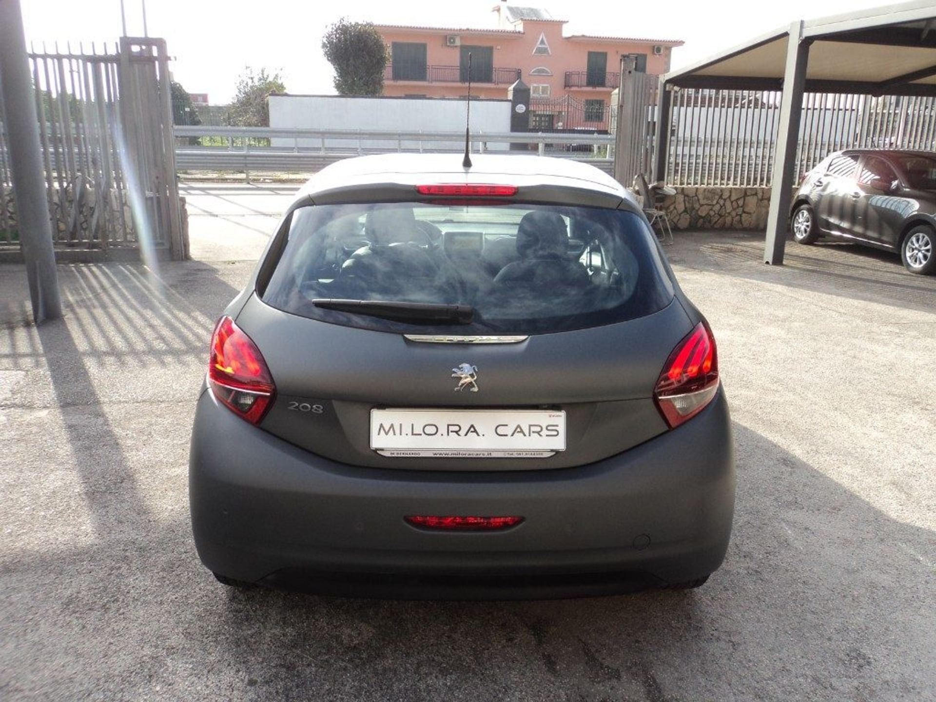 Peugeot 208
