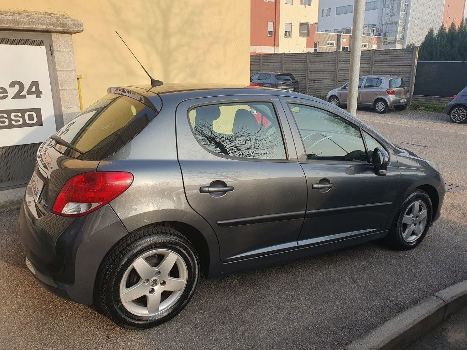 Peugeot 207