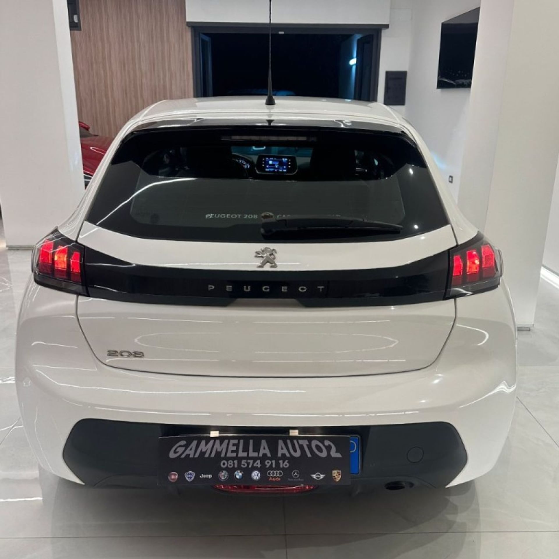 Peugeot 208