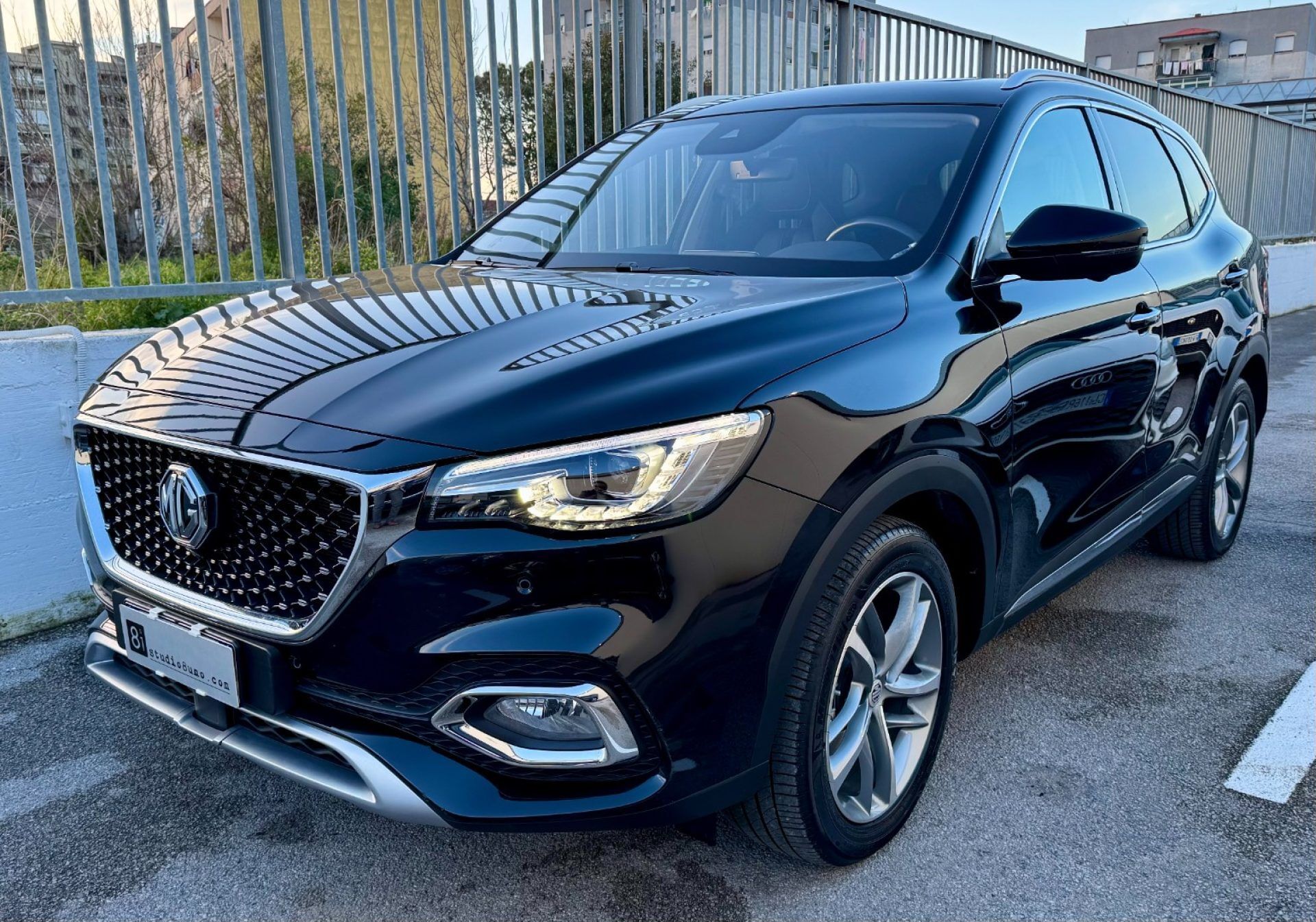 Gama y precios del nuevo MG EHS 2024, la variante Plug-in Hybrid (PHEV) del SUV HS se pone al día