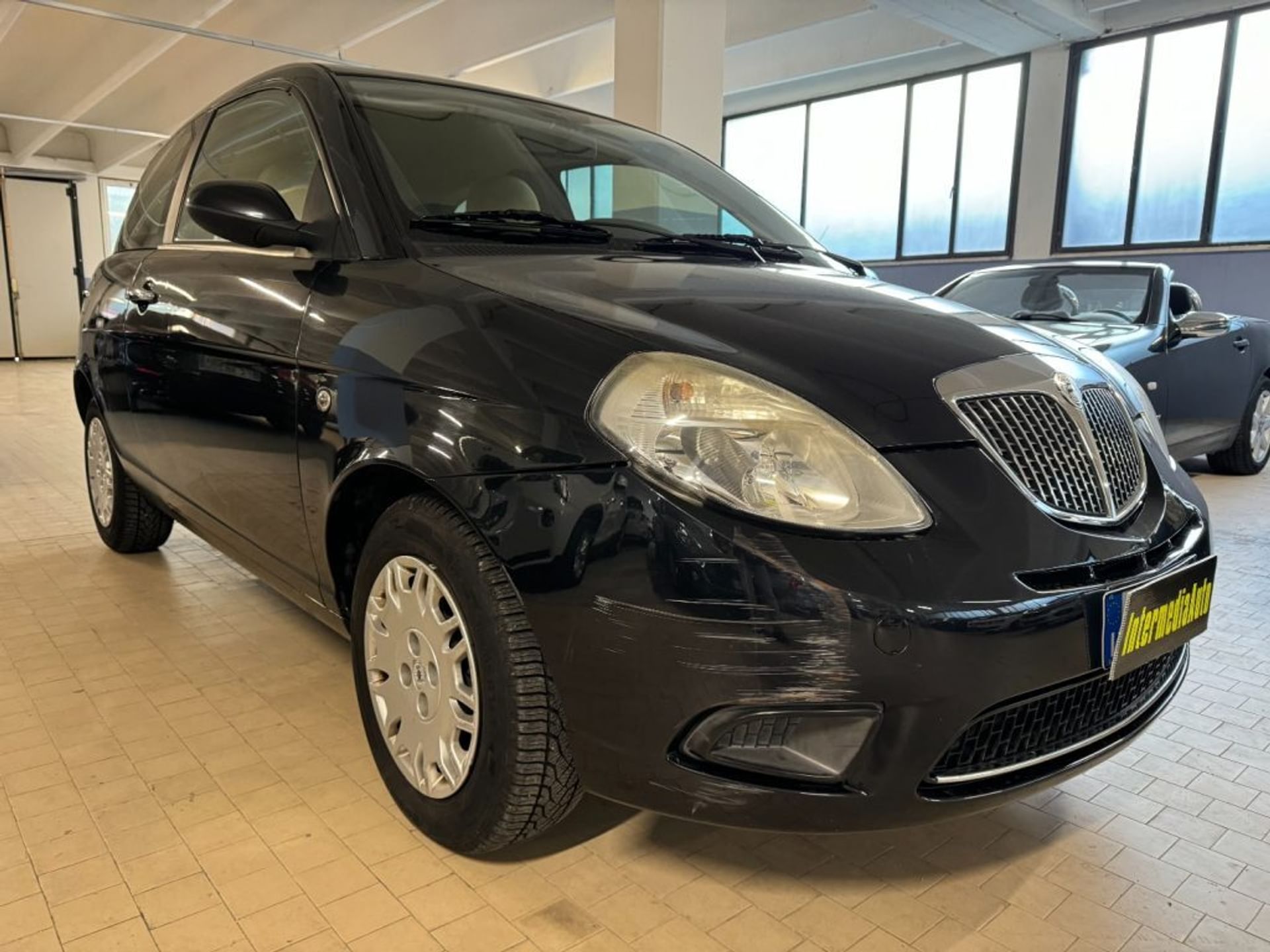 Lancia Ypsilon