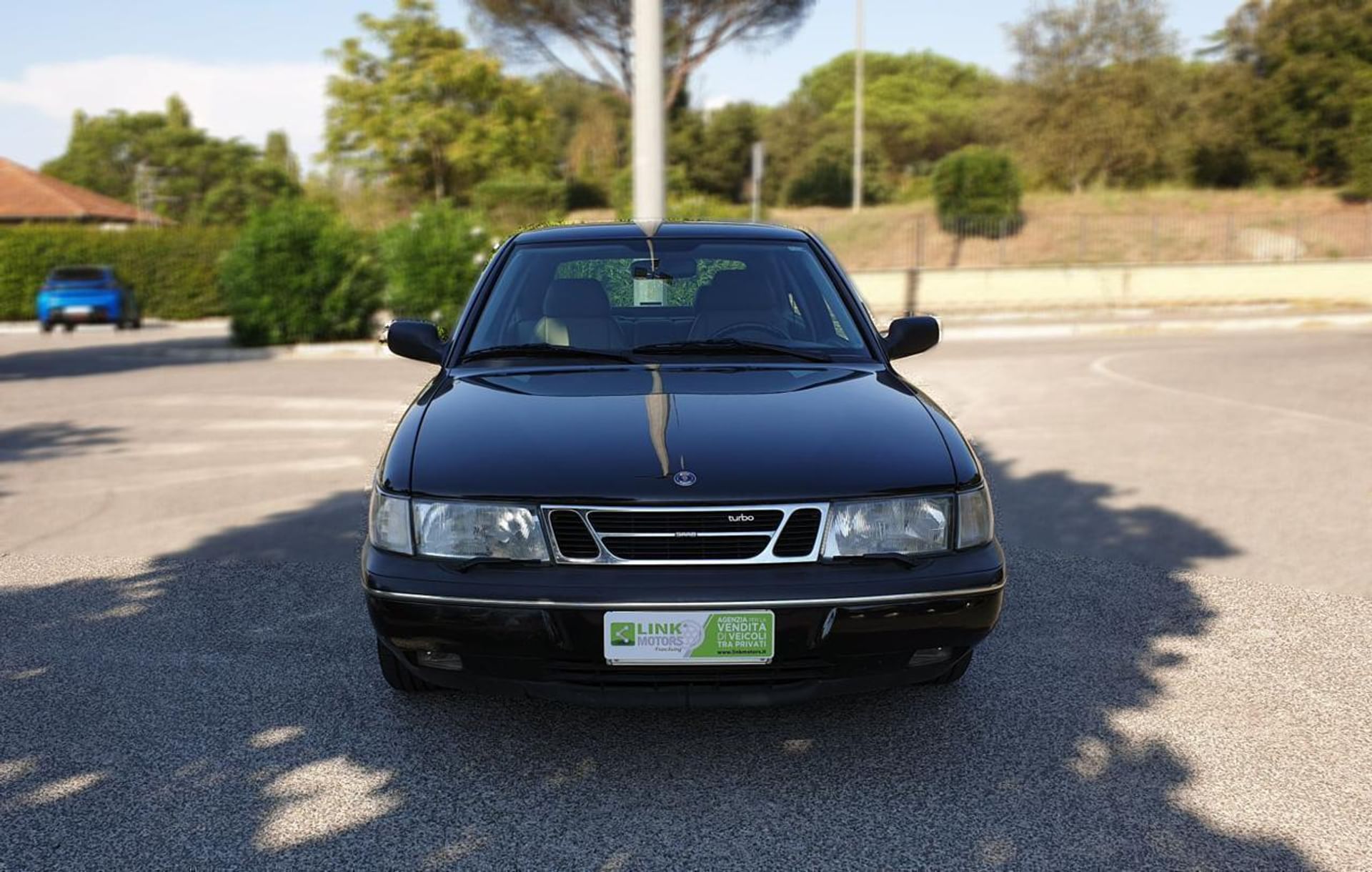Saab 900