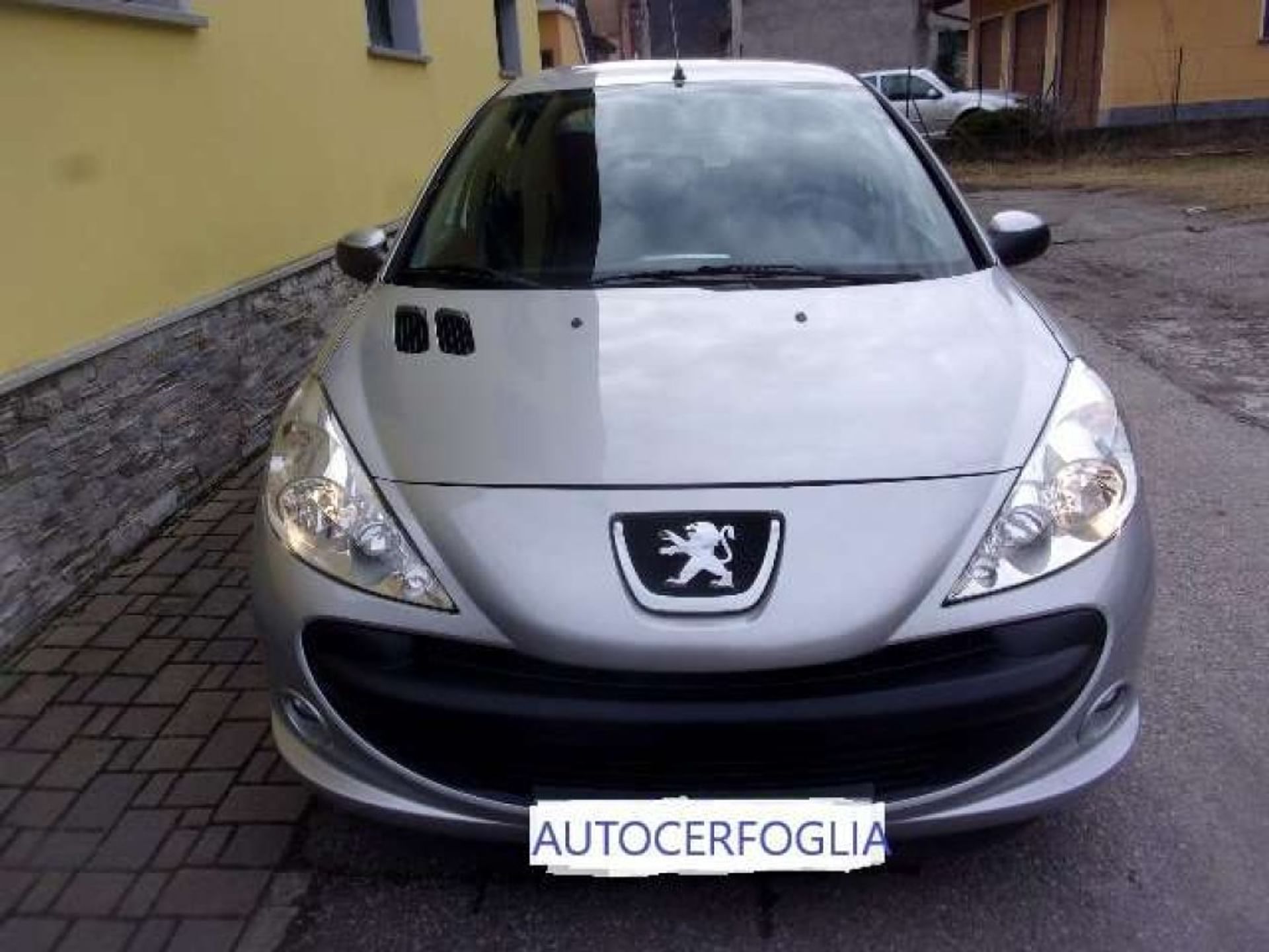 Peugeot 206
