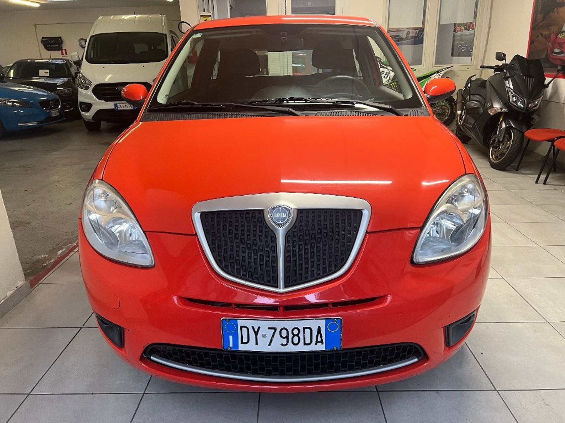 Lancia Ypsilon